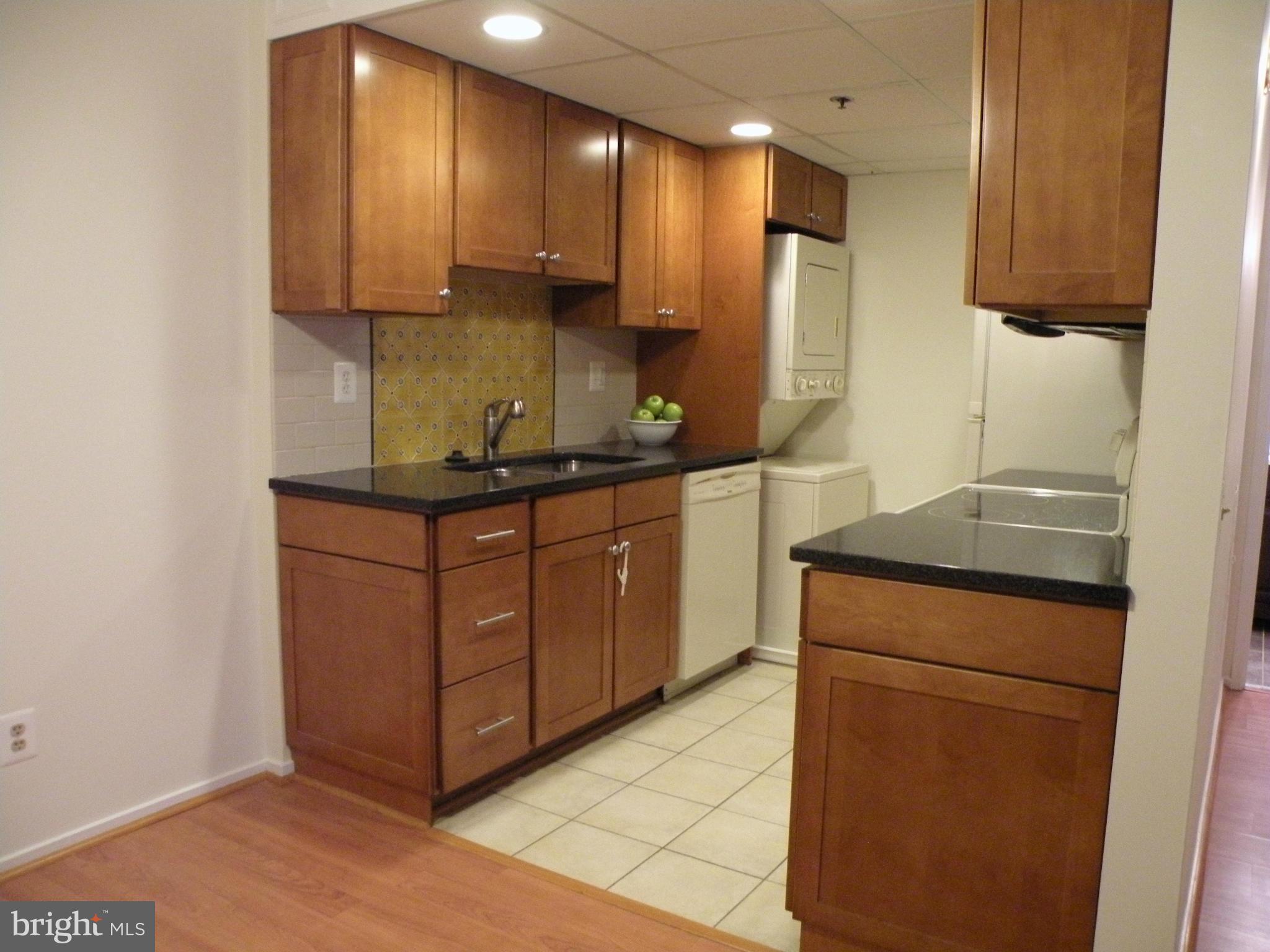 HIGHPOINTE - Residential Lease