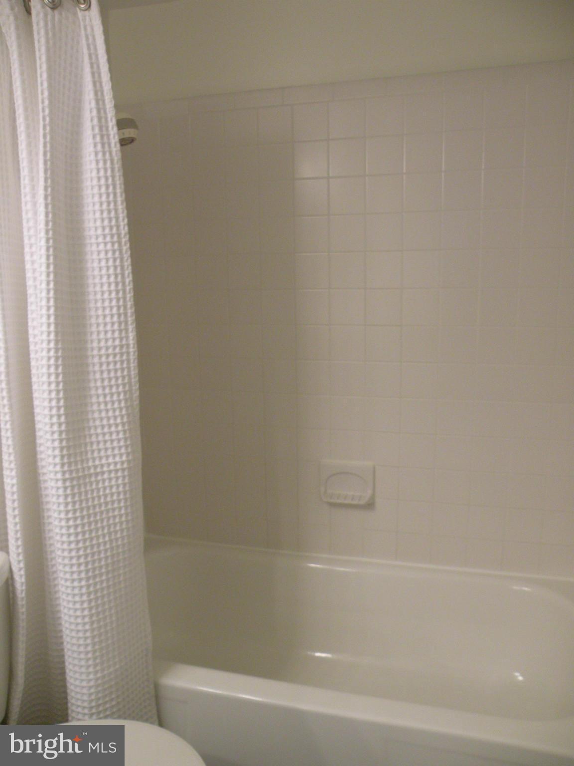 HIGHPOINTE - Residential Lease