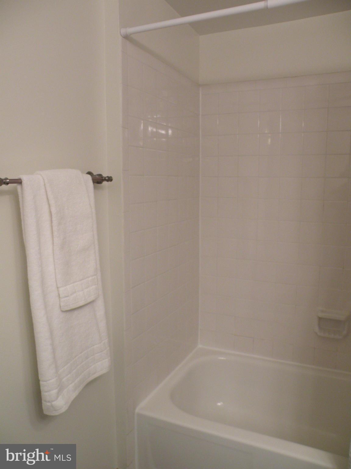 HIGHPOINTE - Residential Lease