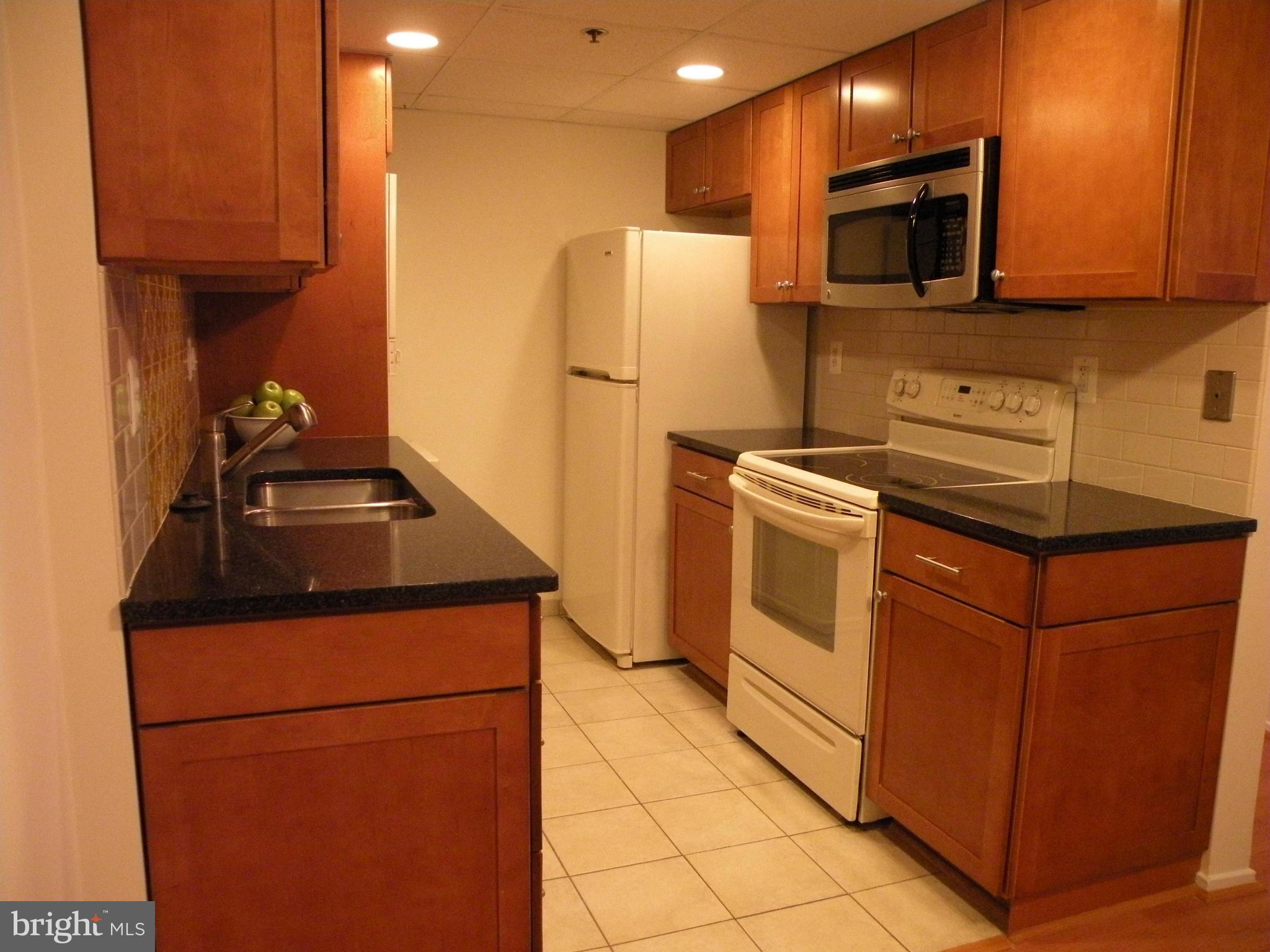 HIGHPOINTE - Residential Lease