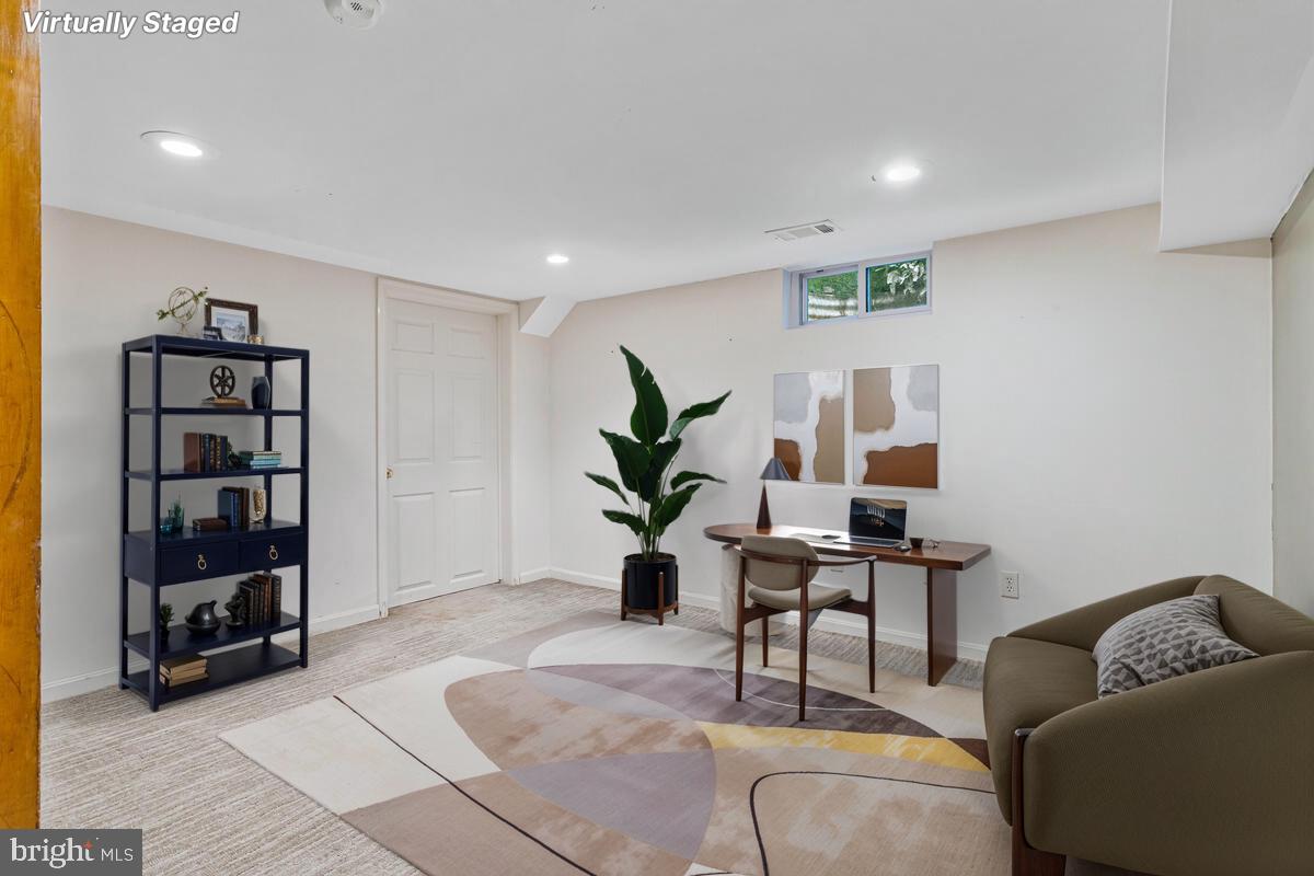 SOMERSET COURT LA PLATA - Residential