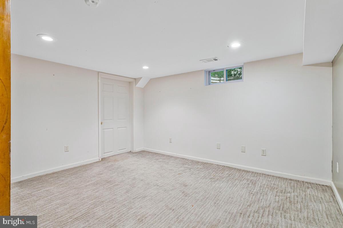 SOMERSET COURT LA PLATA - Residential