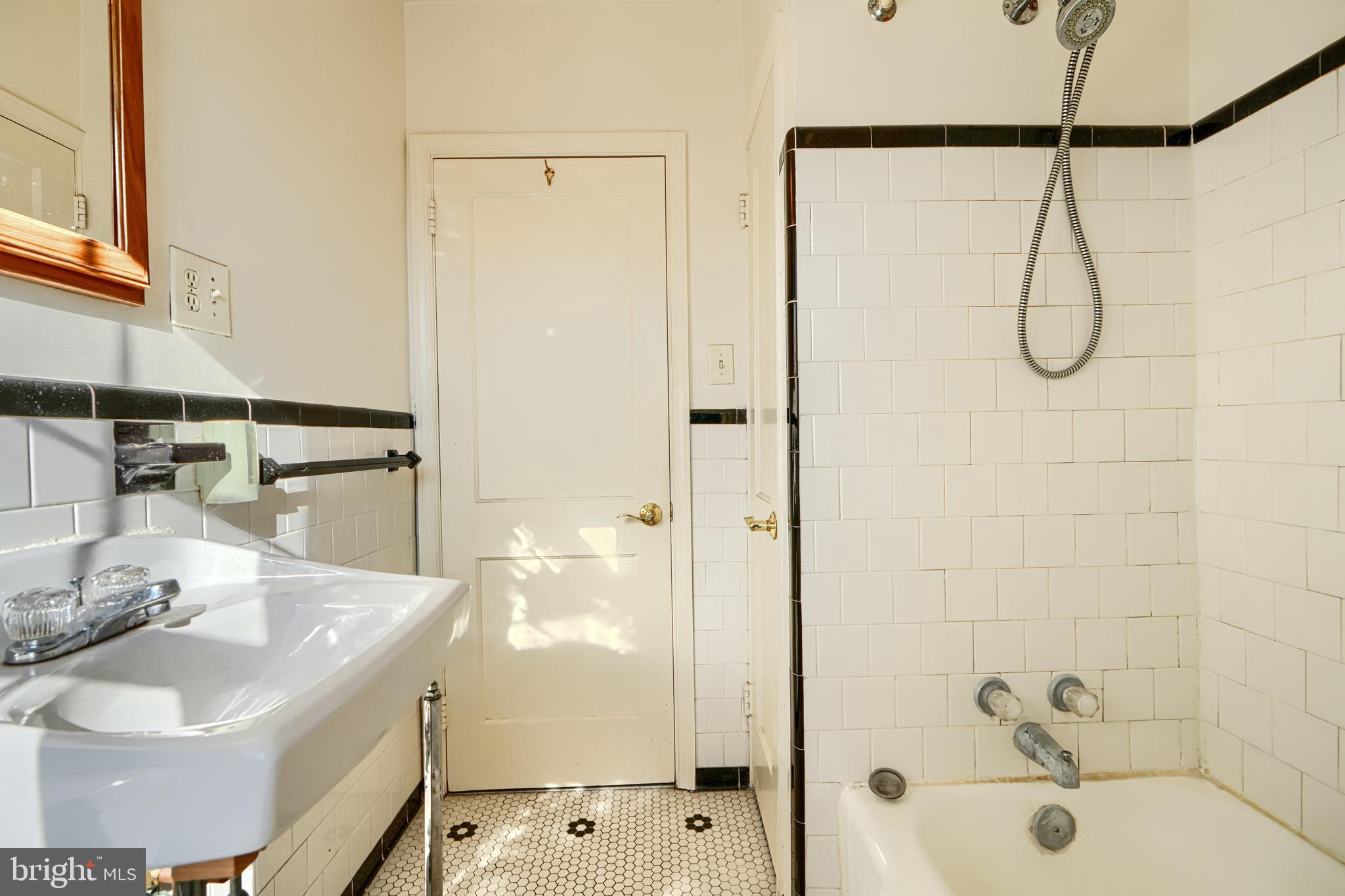 LOCH RAVEN VILLAGE - Residential