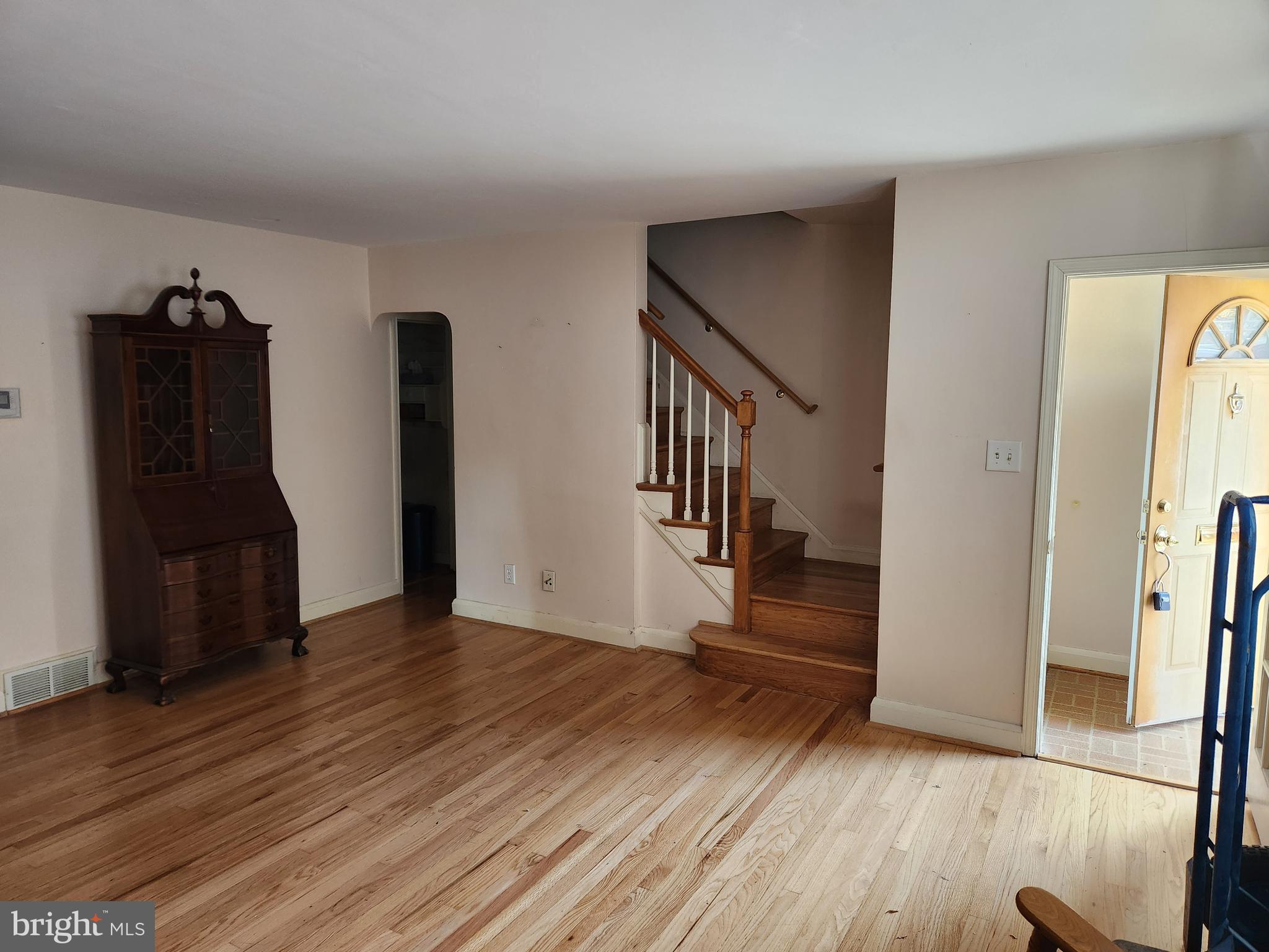 1602 GLEN KEITH BOULEVARD