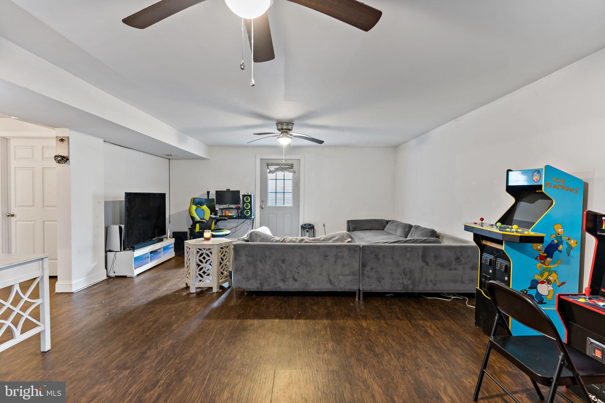 SPRINGDALE FARM - Residential