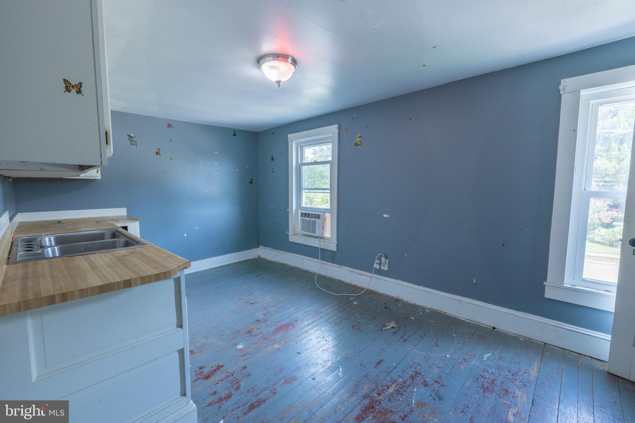 DENTON AREA - Residential