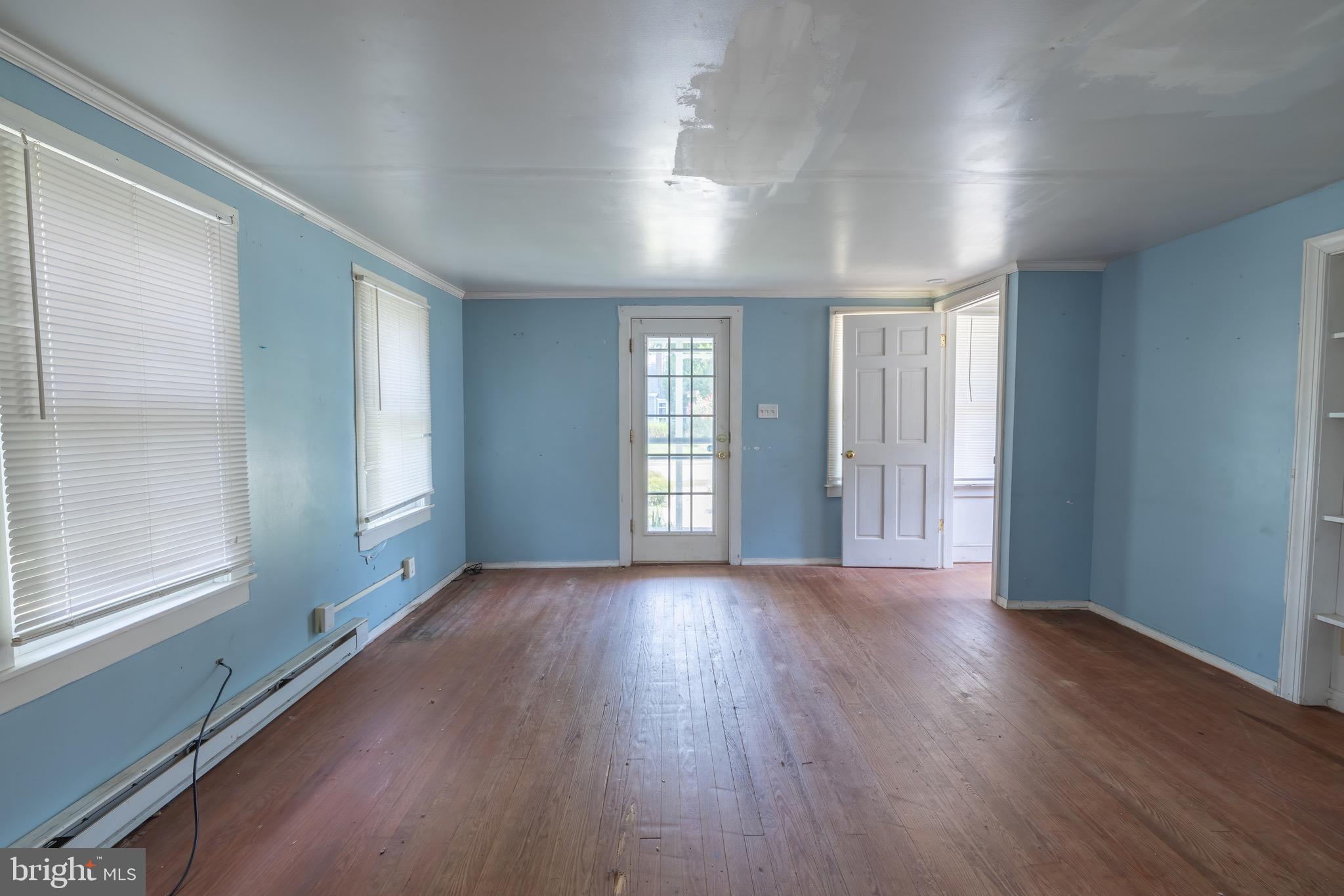 DENTON AREA - Residential