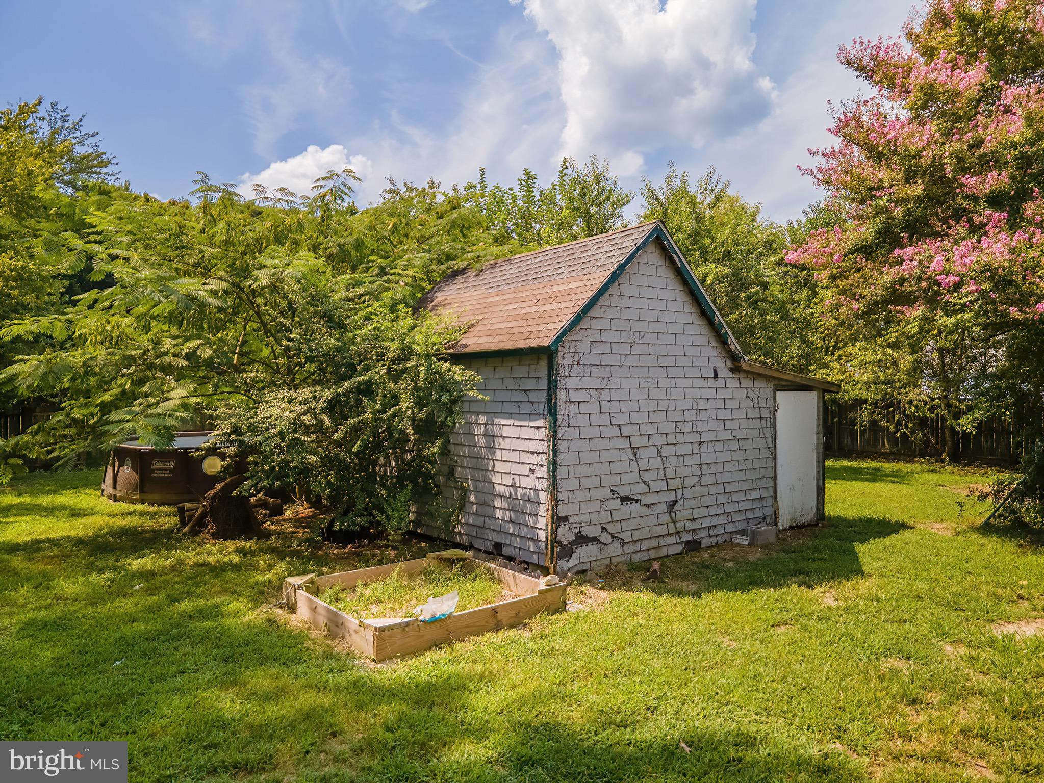 DENTON AREA - Residential