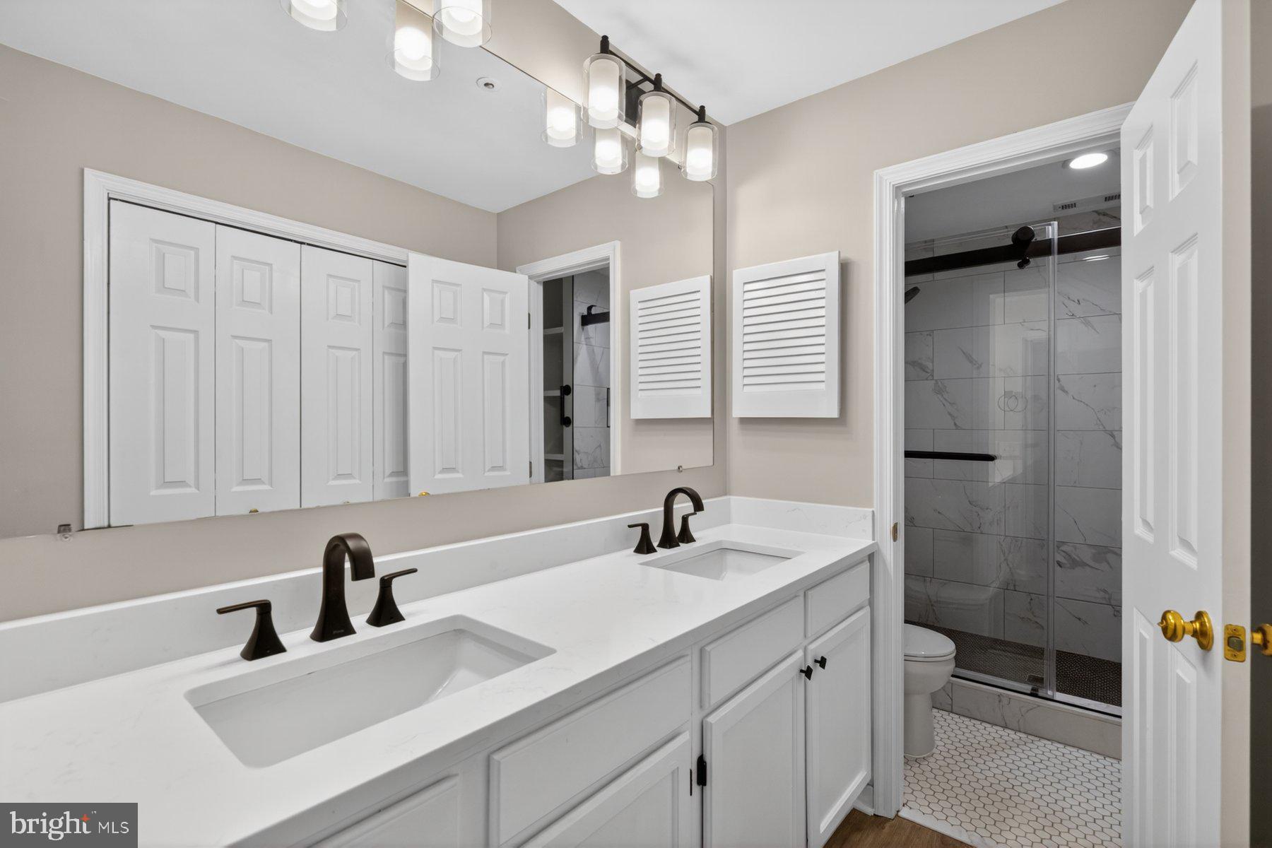 PARRS RIDGE - Residential