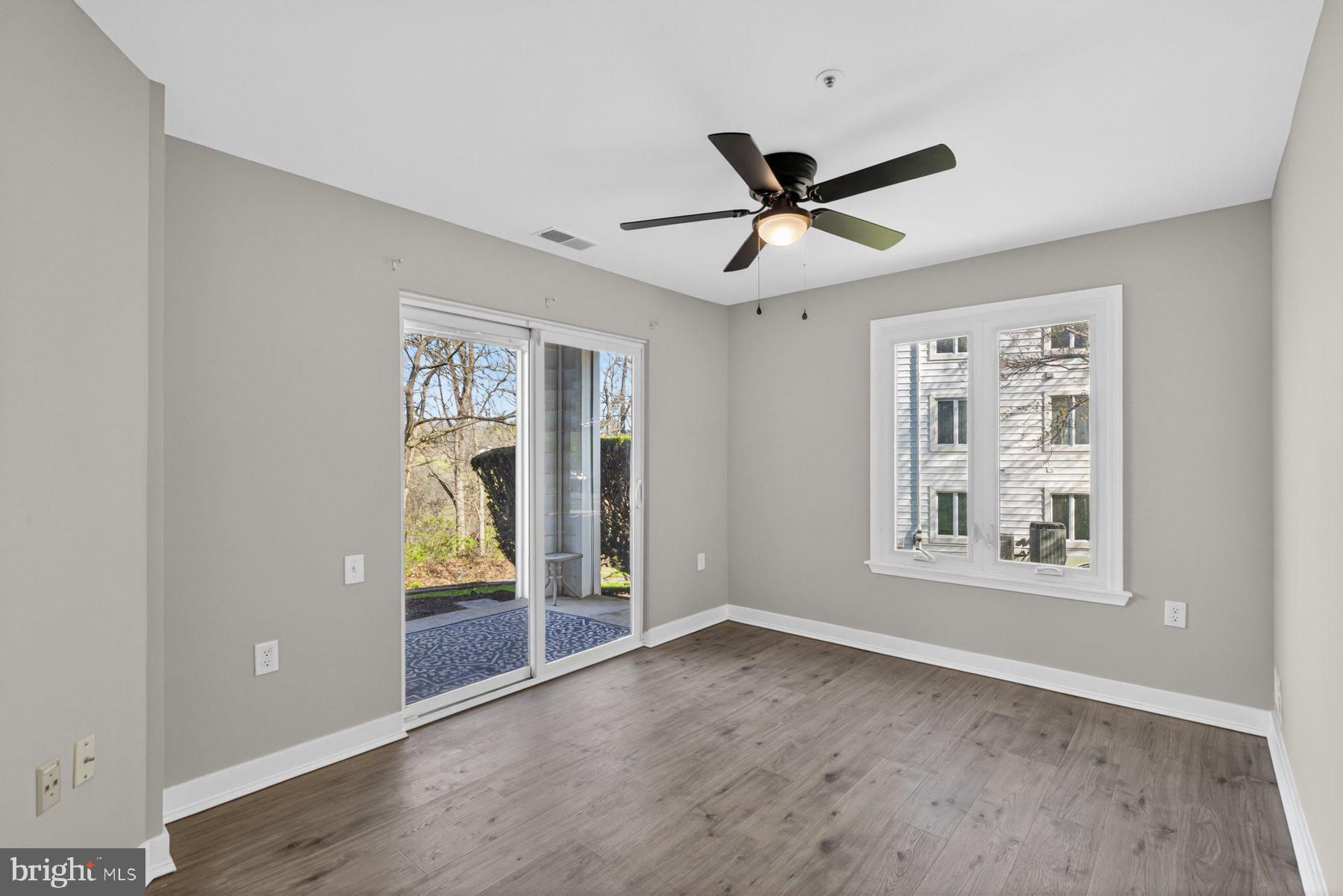 PARRS RIDGE - Residential