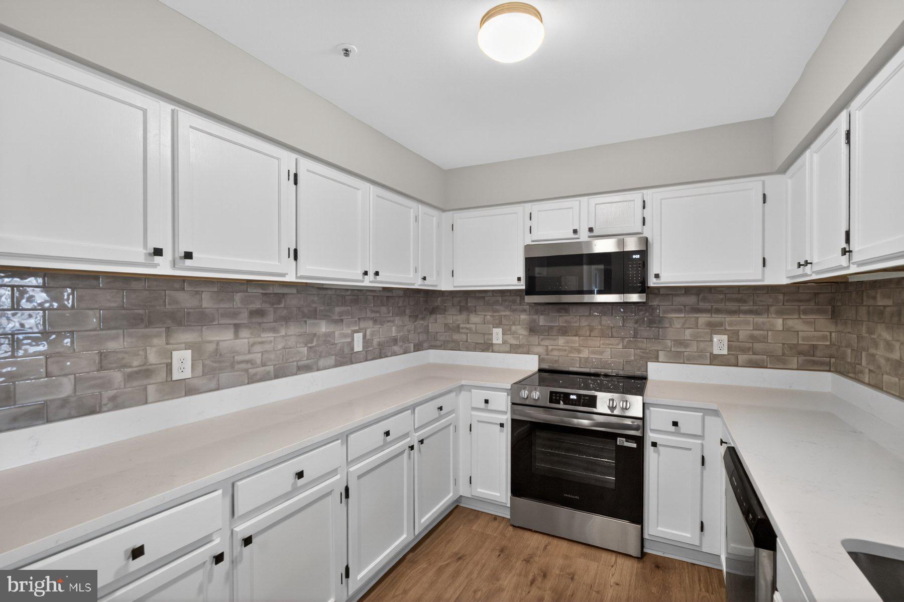 PARRS RIDGE - Residential