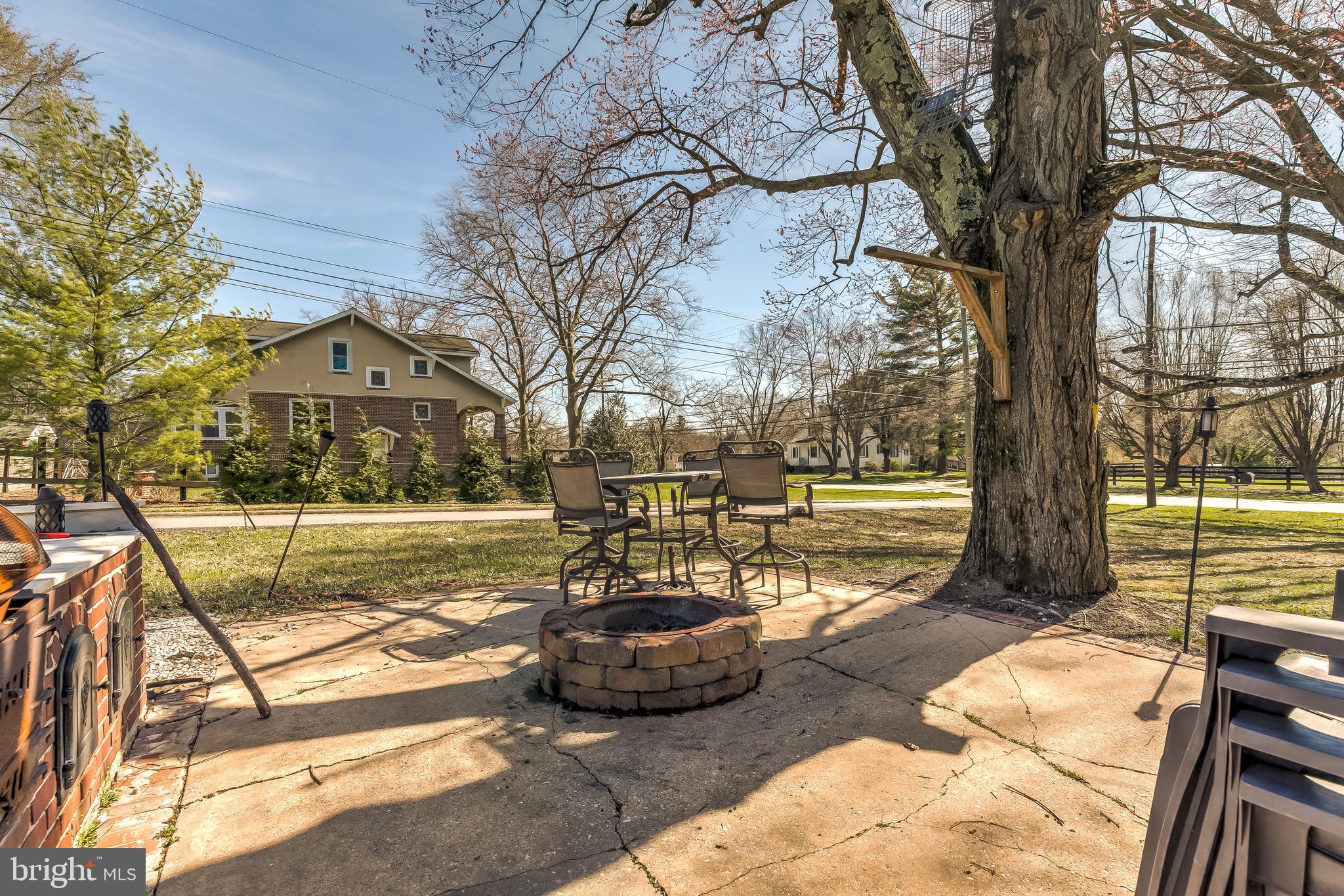 PERRY HALL - Residential