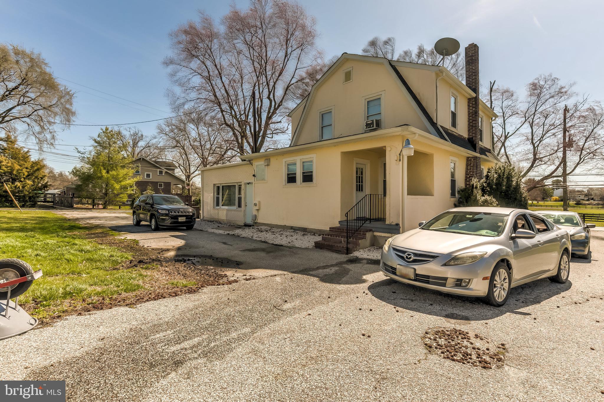 PERRY HALL - Residential