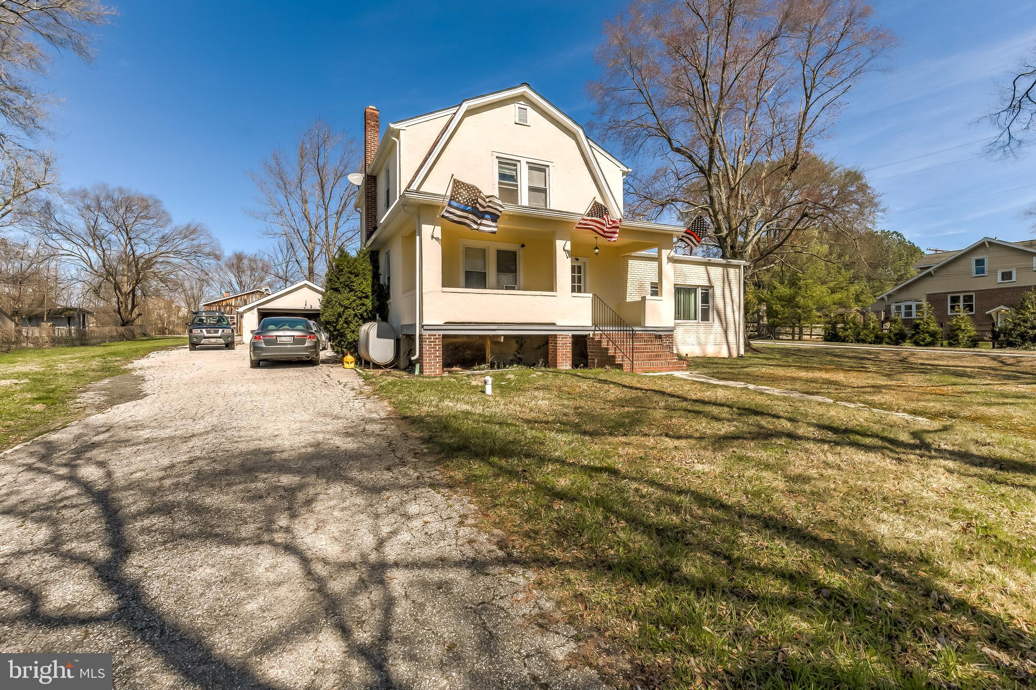 PERRY HALL - Residential