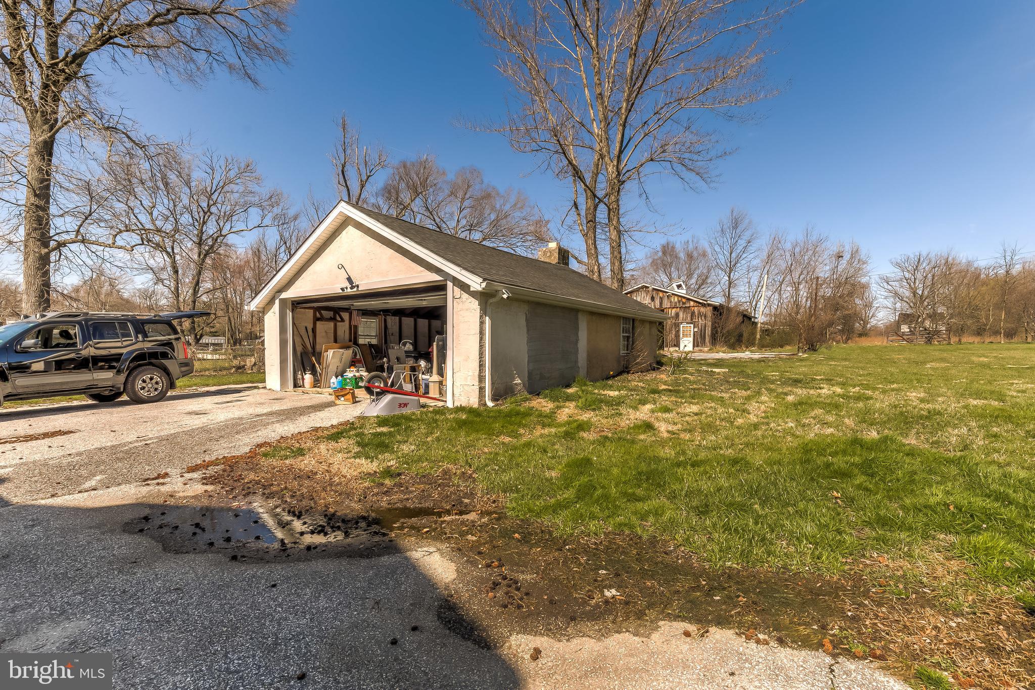 PERRY HALL - Residential