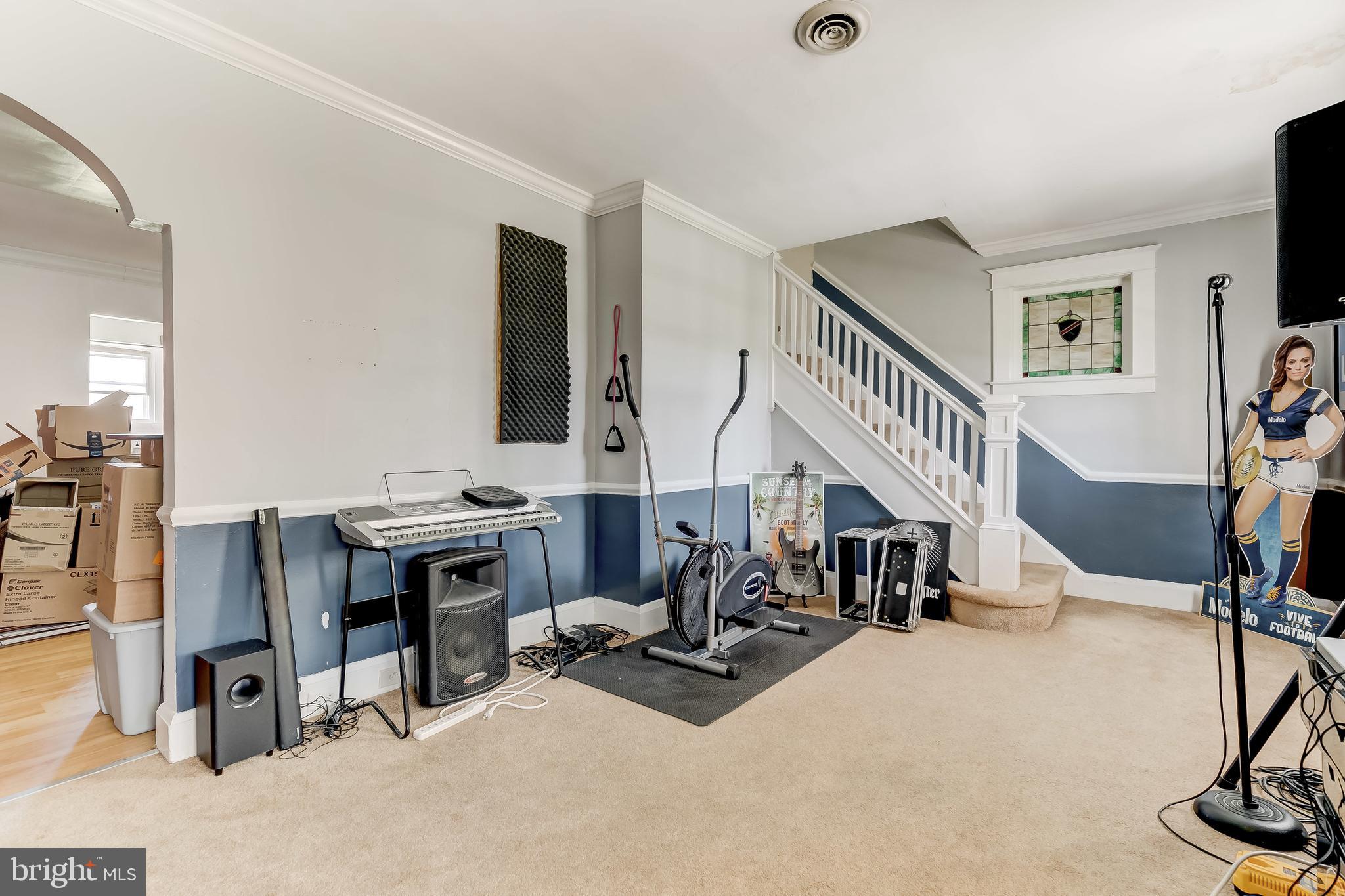 PERRY HALL - Residential