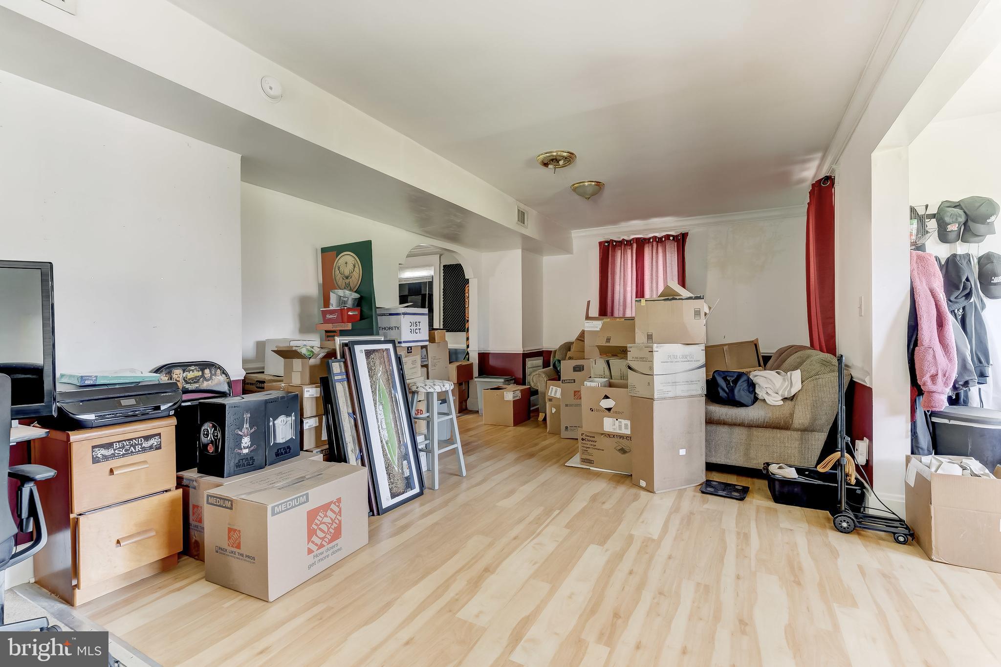 PERRY HALL - Residential