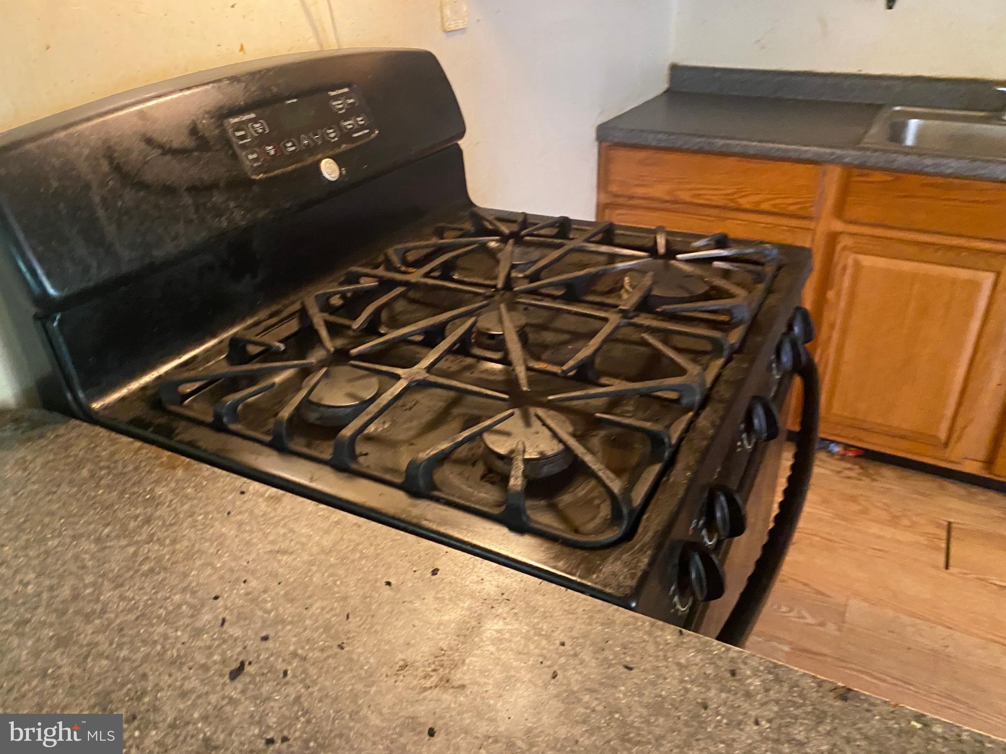 NEW CARROLLTON - Residential