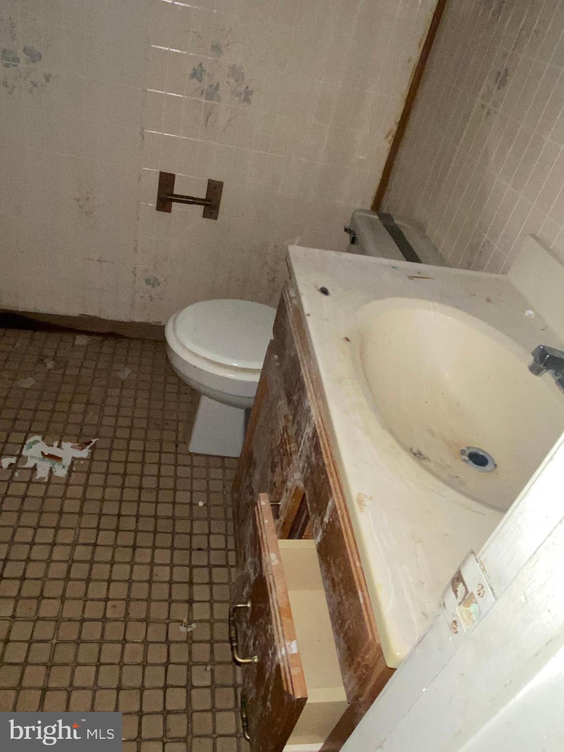 NEW CARROLLTON - Residential