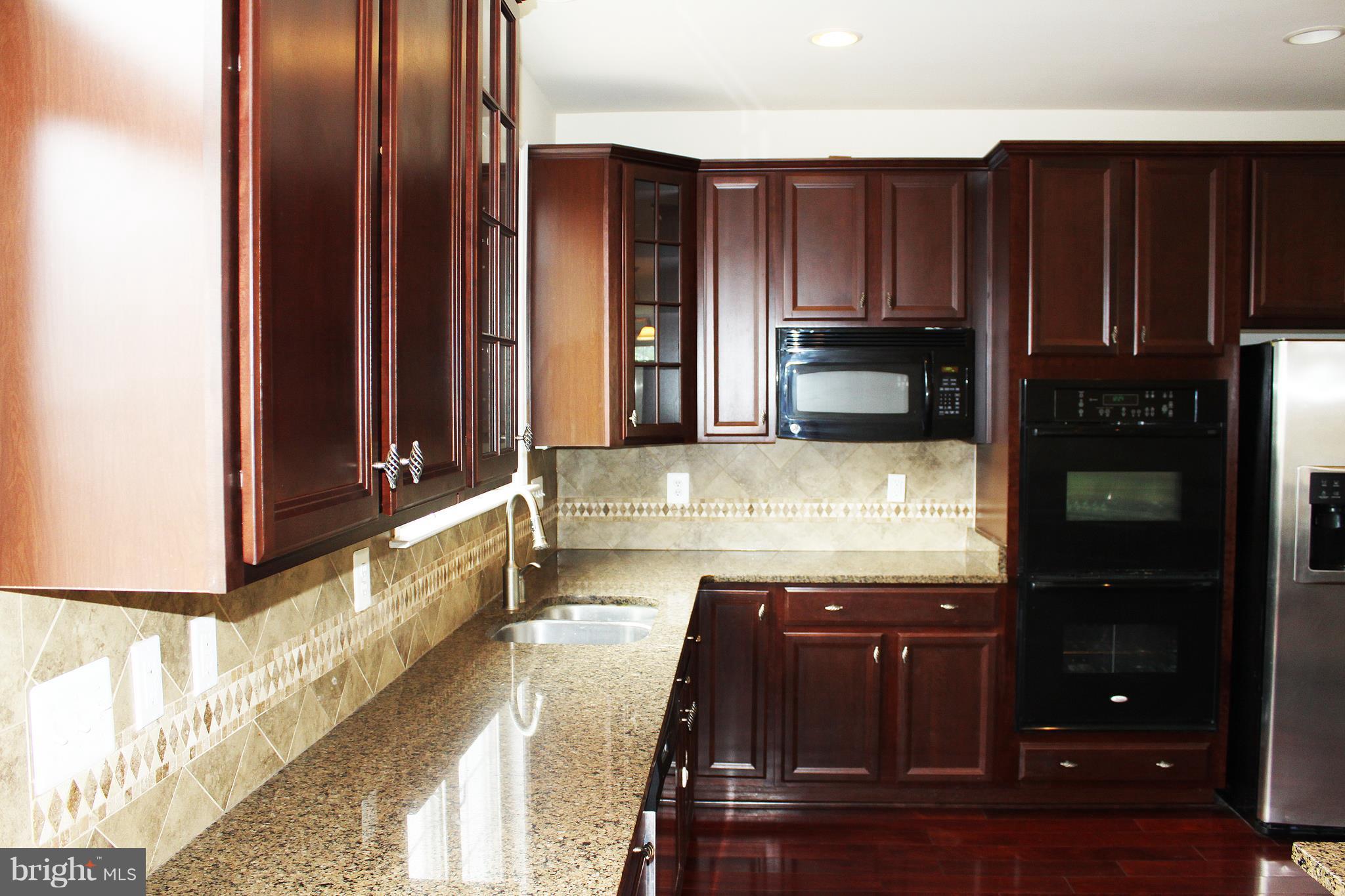 GOOSE CREEK VILLAGE SOUTH - Residential Lease