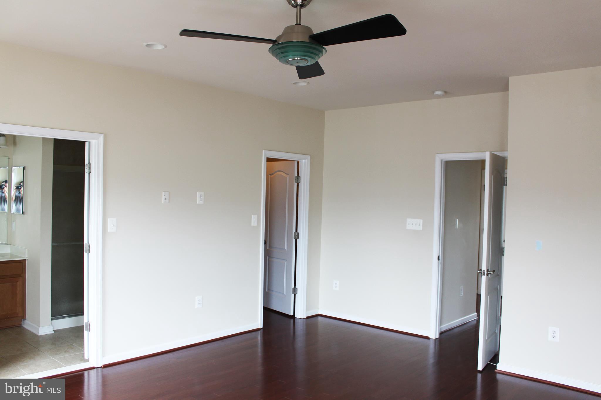 GOOSE CREEK VILLAGE SOUTH - Residential Lease