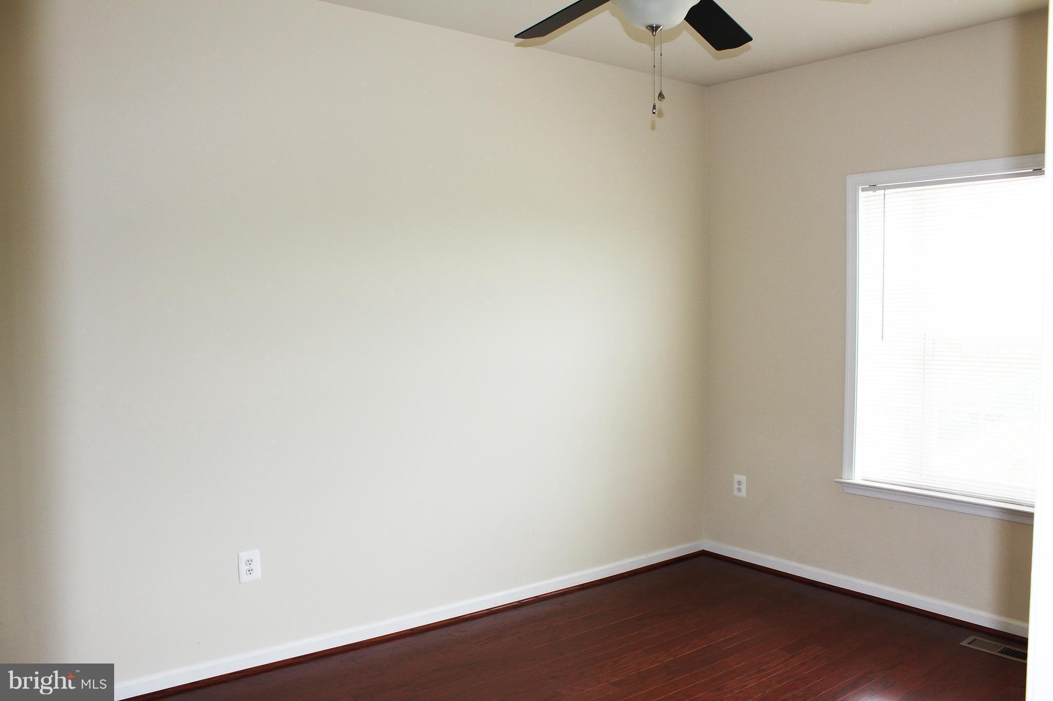 GOOSE CREEK VILLAGE SOUTH - Residential Lease