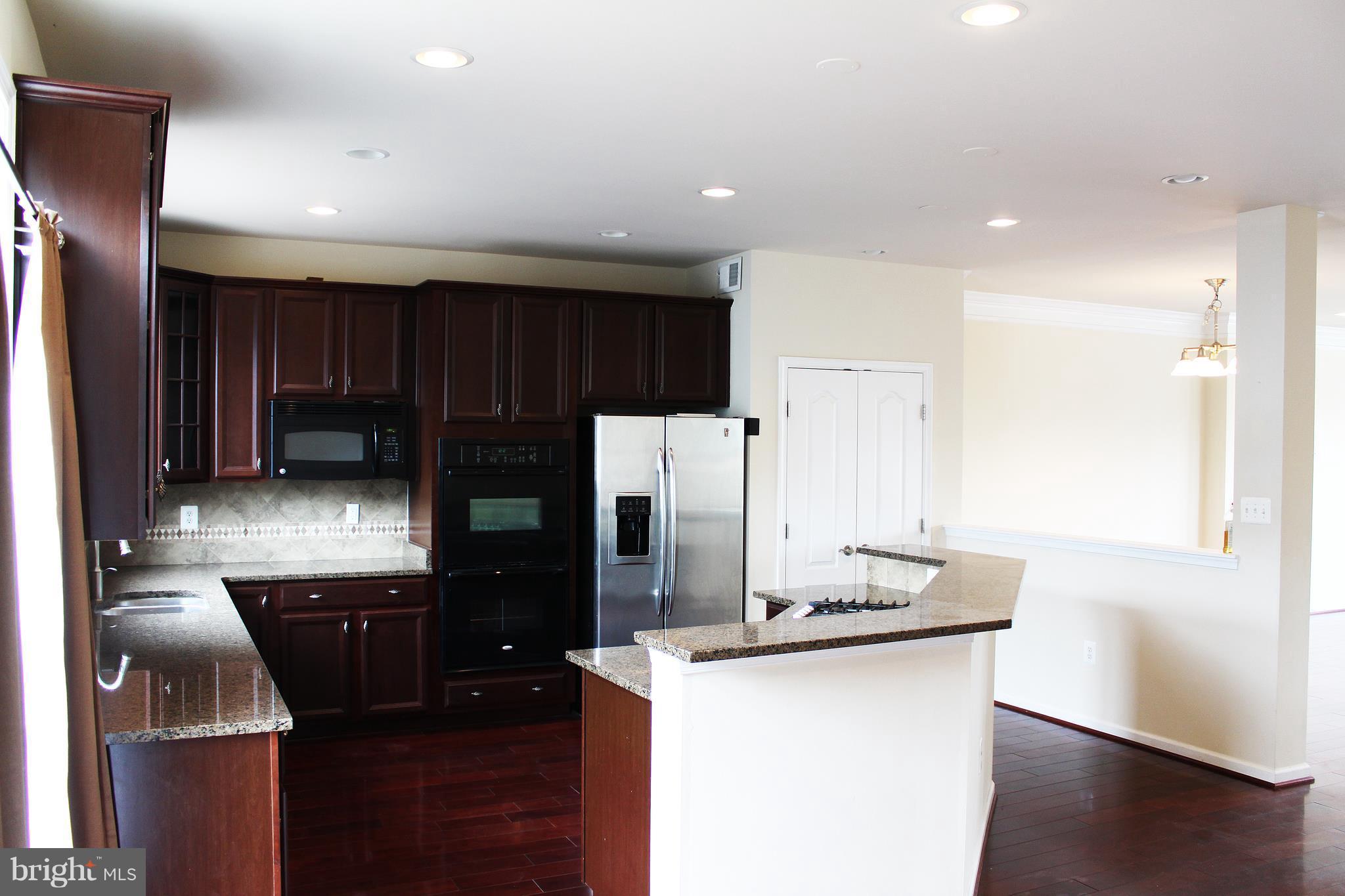 GOOSE CREEK VILLAGE SOUTH - Residential Lease