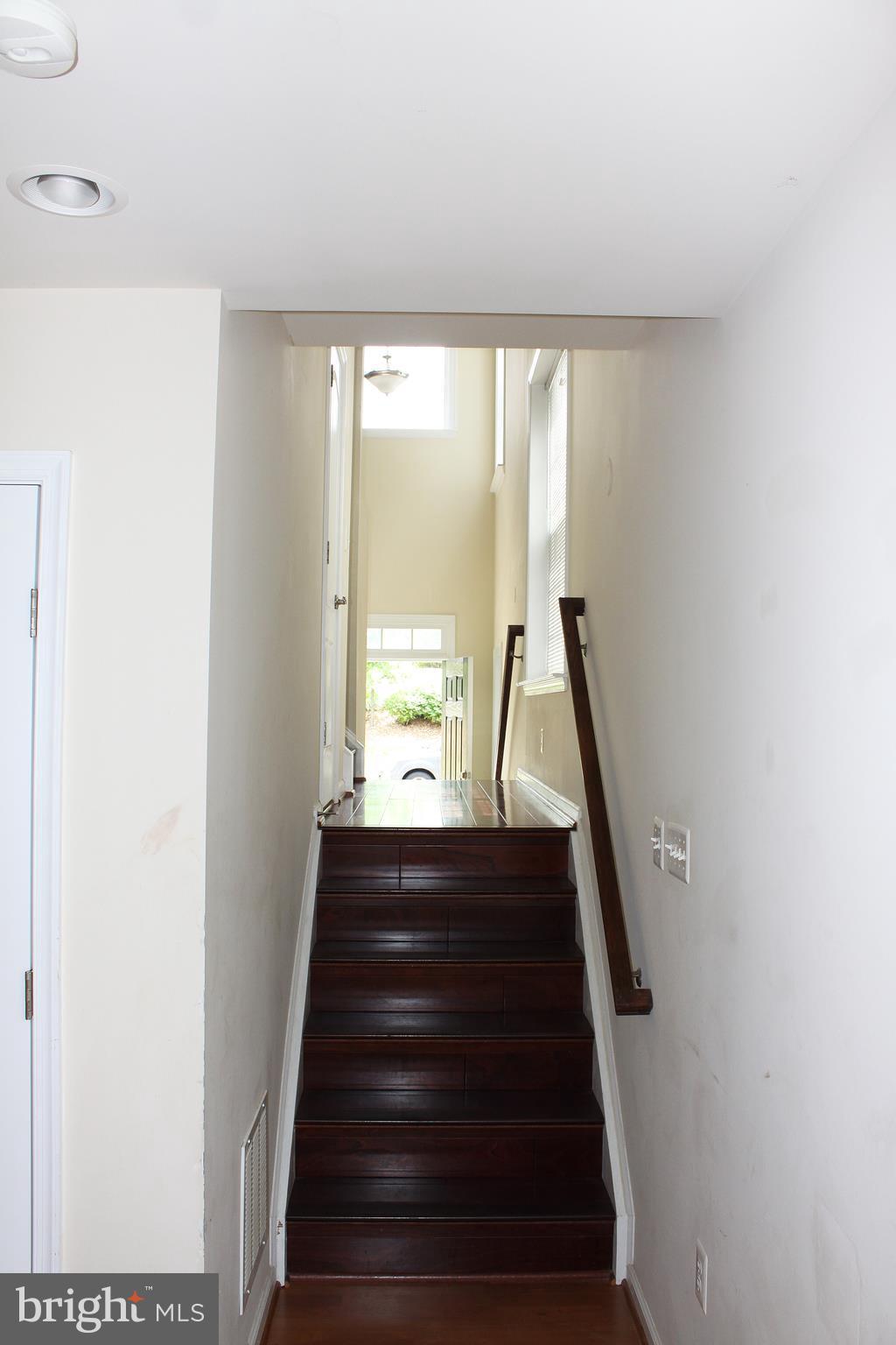 GOOSE CREEK VILLAGE SOUTH - Residential Lease