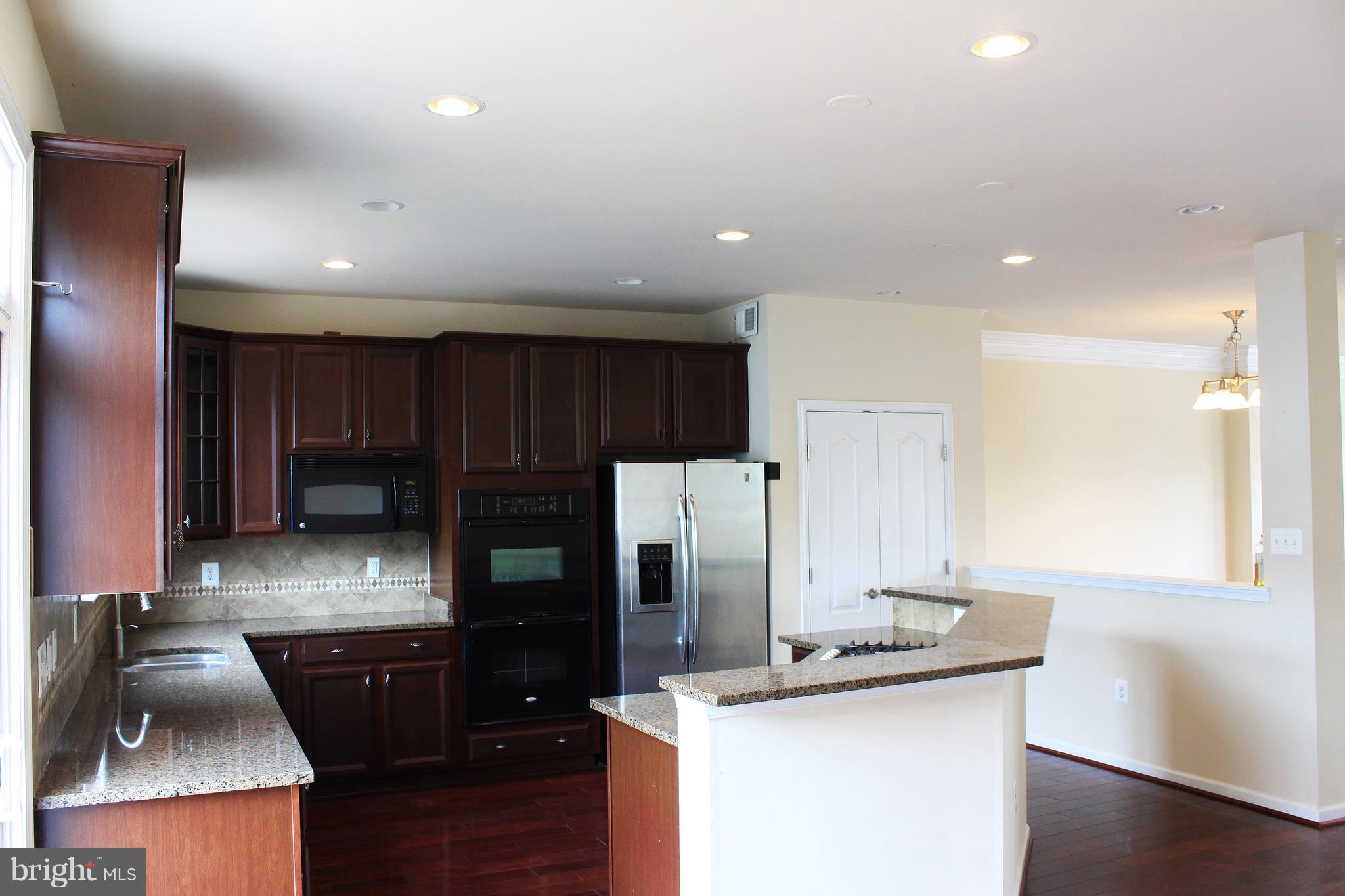 GOOSE CREEK VILLAGE SOUTH - Residential Lease