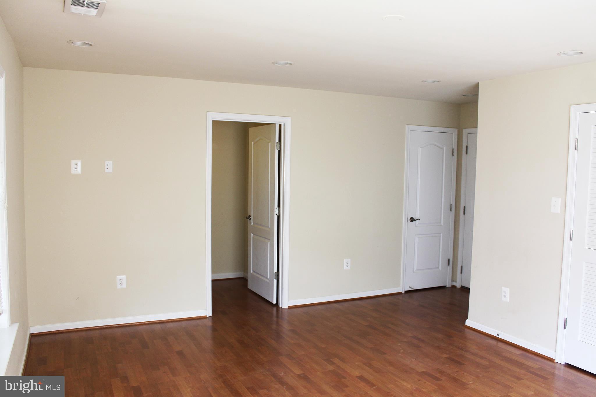 GOOSE CREEK VILLAGE SOUTH - Residential Lease