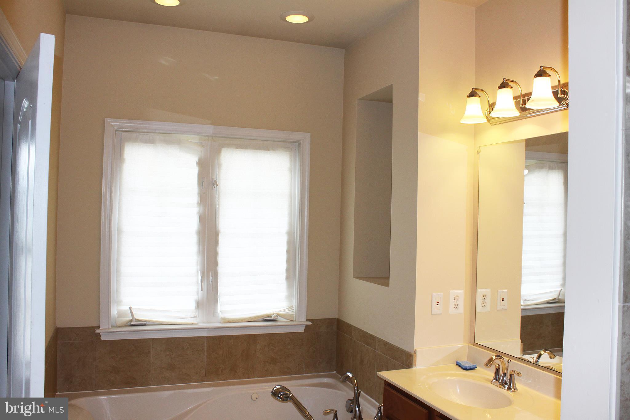 GOOSE CREEK VILLAGE SOUTH - Residential Lease