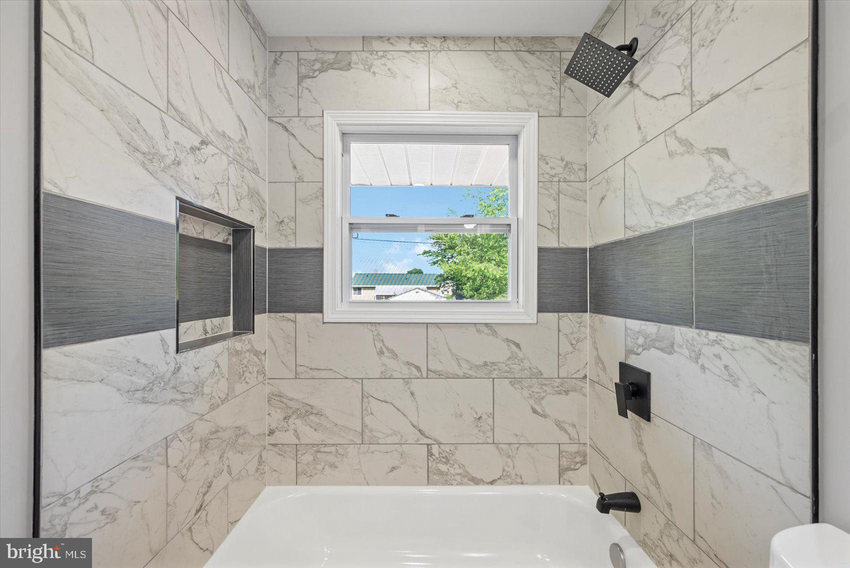 WINDSOR - Residential