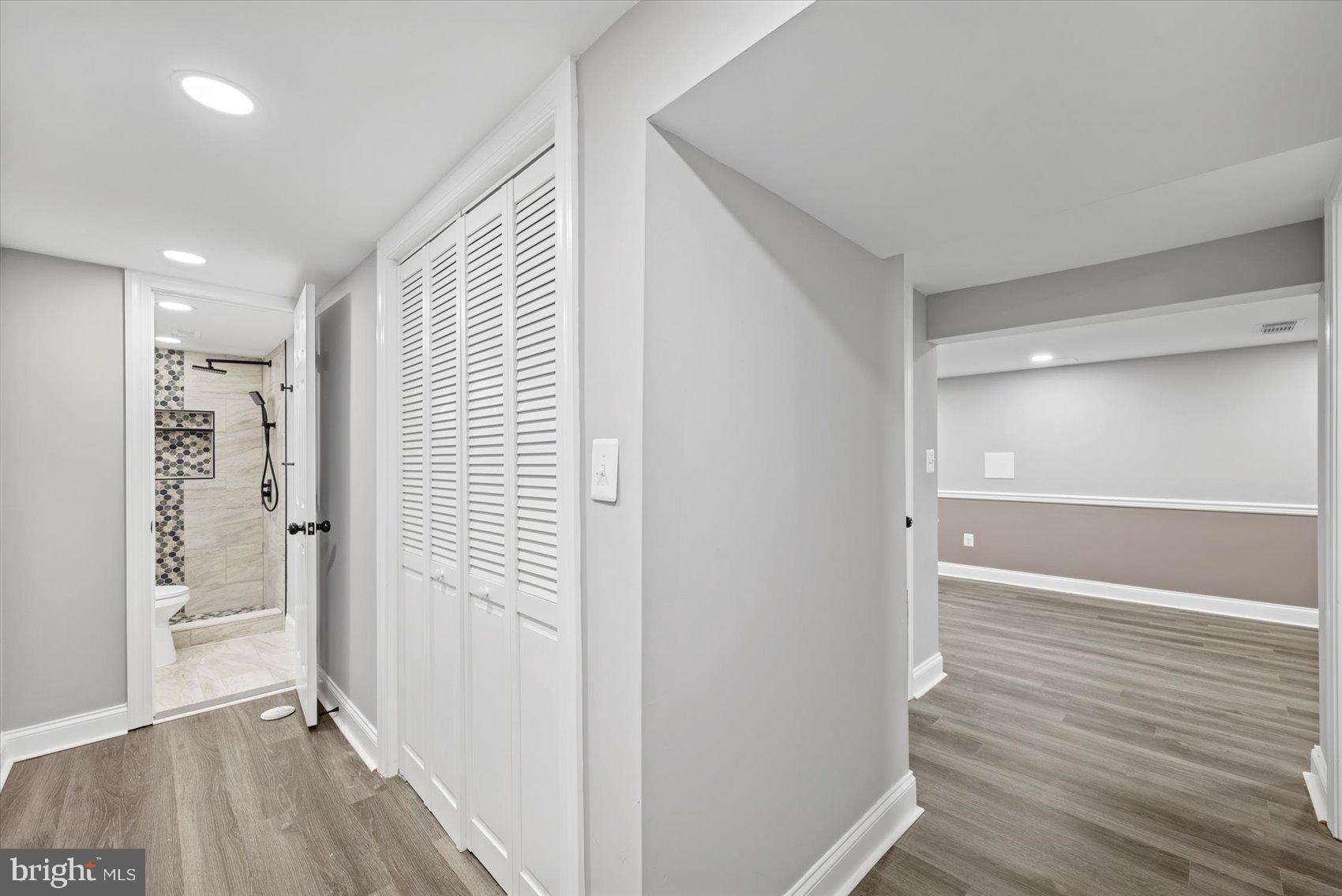 WINDSOR - Residential