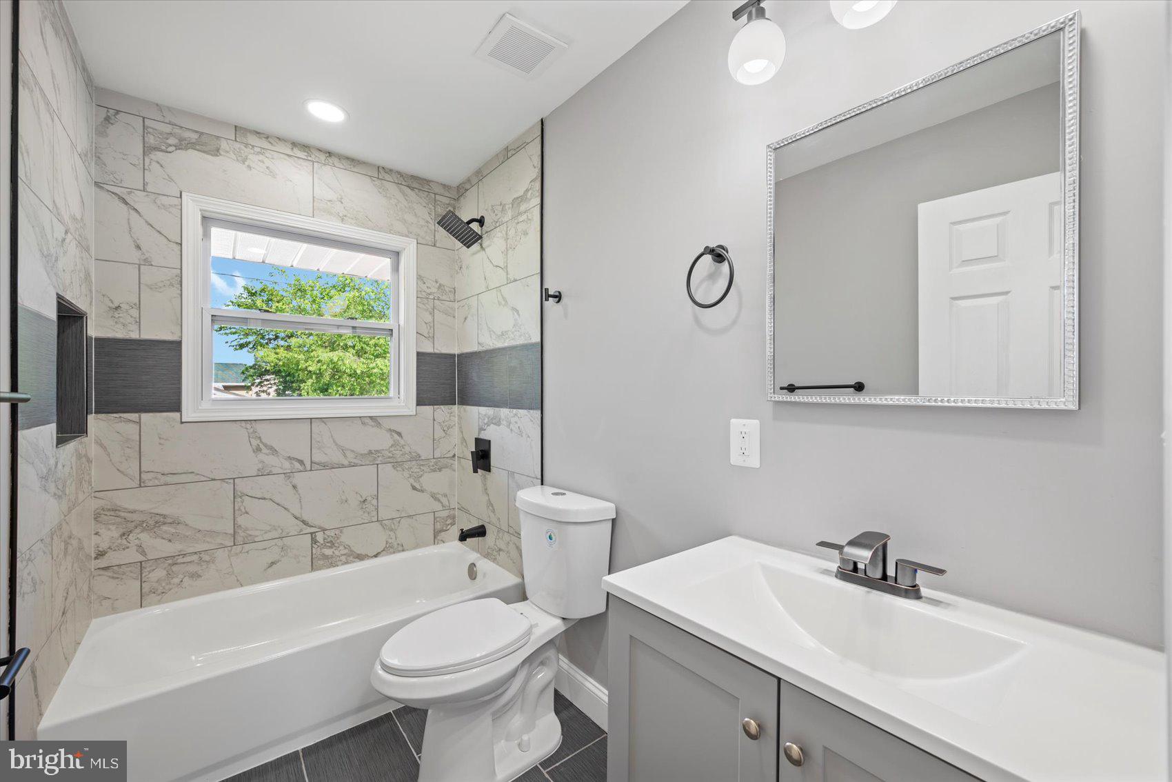 WINDSOR - Residential