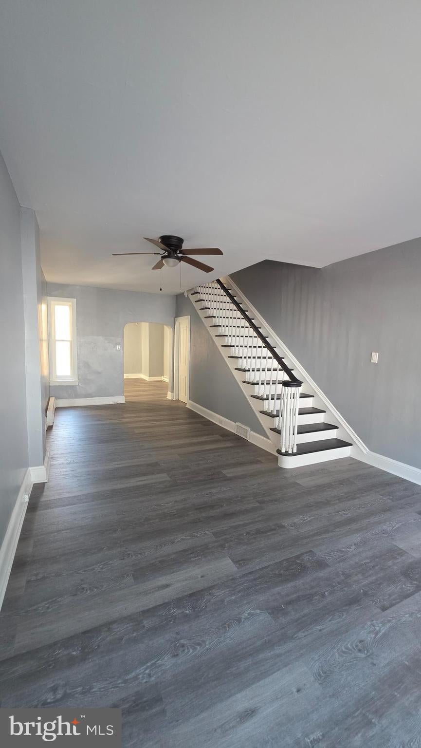 1242 MUHLENBERG STREET