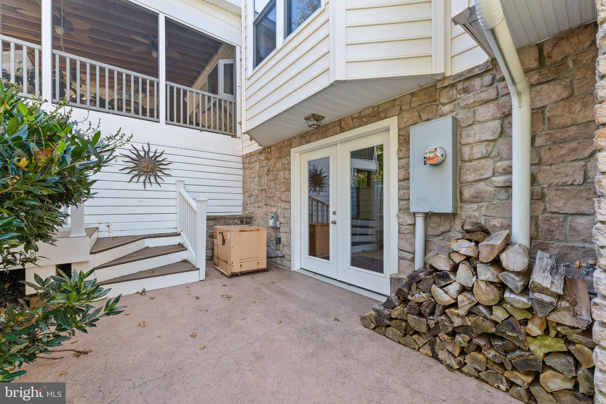 DRAKE, J B - LAUREL HILL A/K/A - Residential