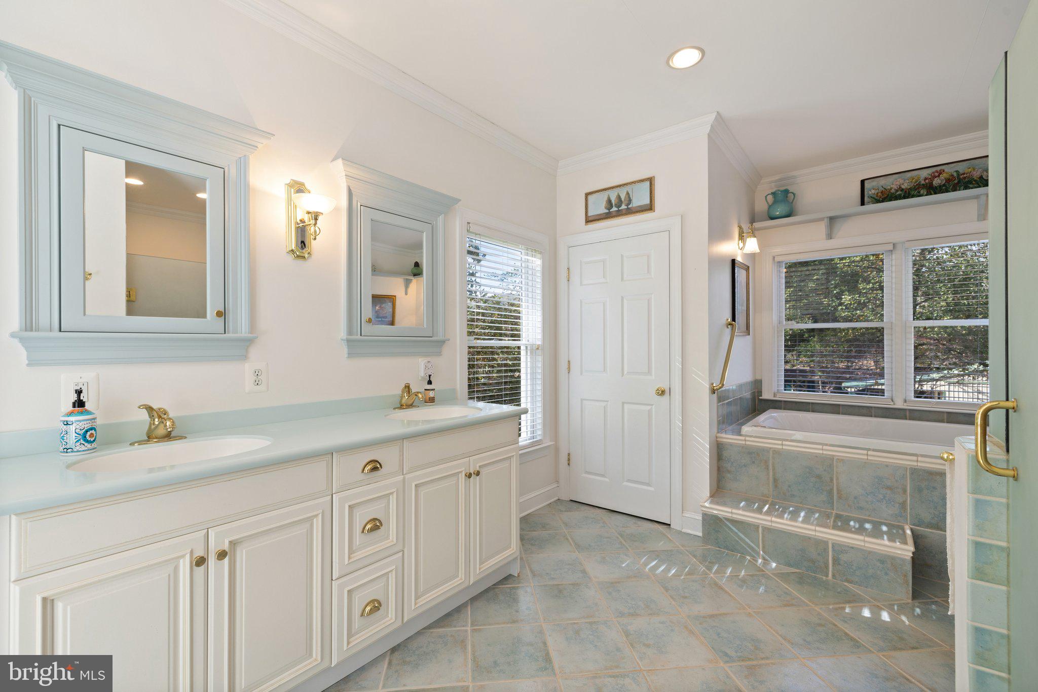 DRAKE, J B - LAUREL HILL A/K/A - Residential