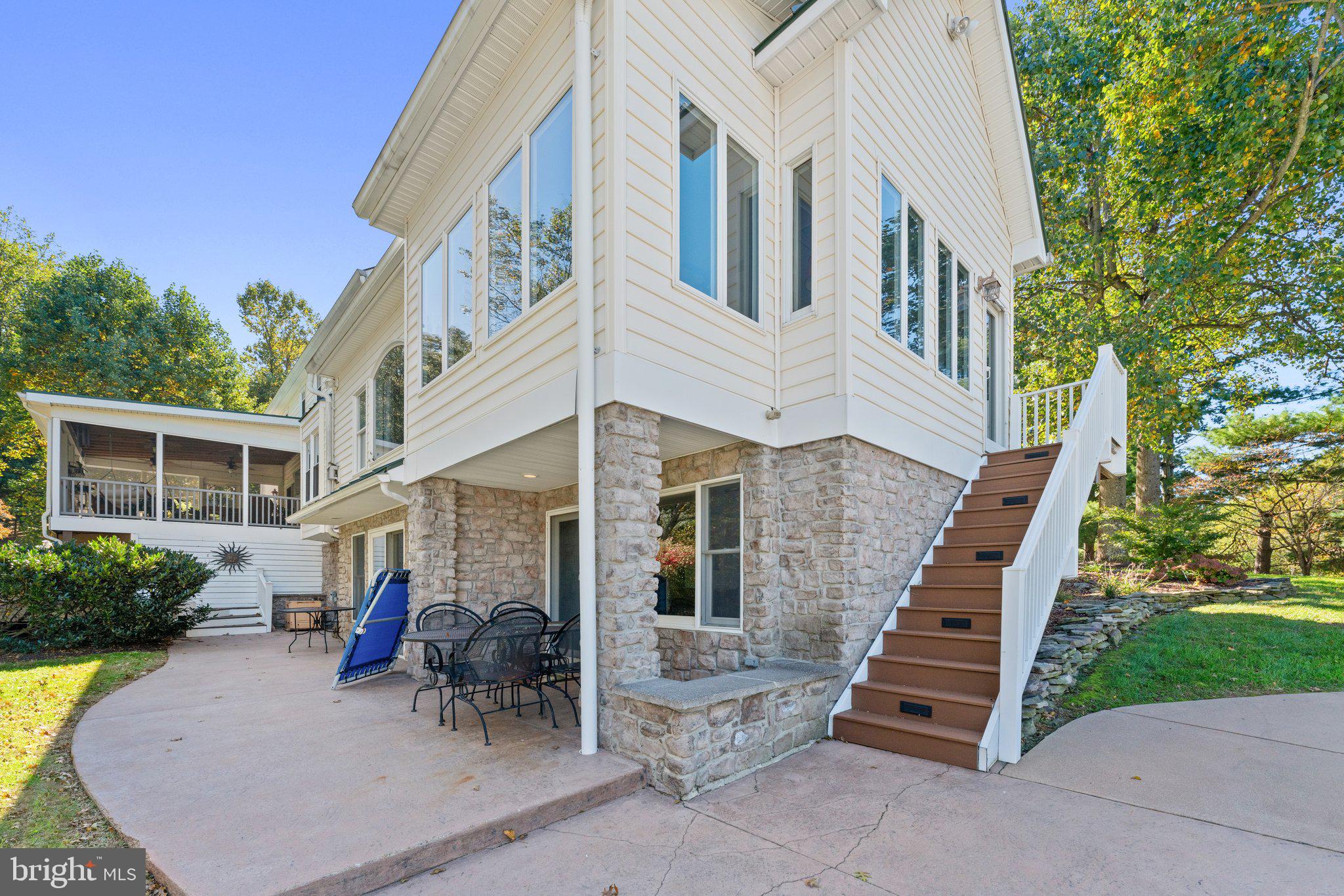 DRAKE, J B - LAUREL HILL A/K/A - Residential