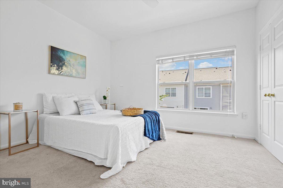 PARKSIDE AT ASHBURN - Residential