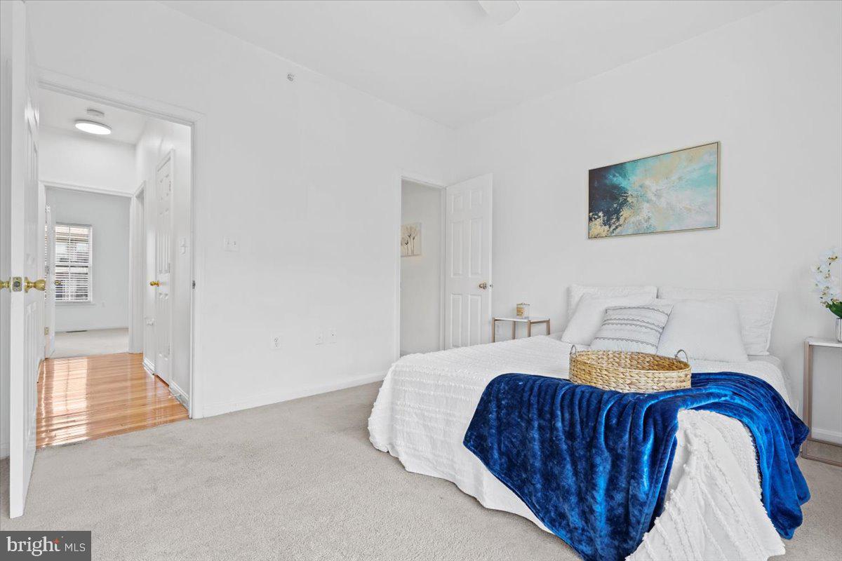 PARKSIDE AT ASHBURN - Residential