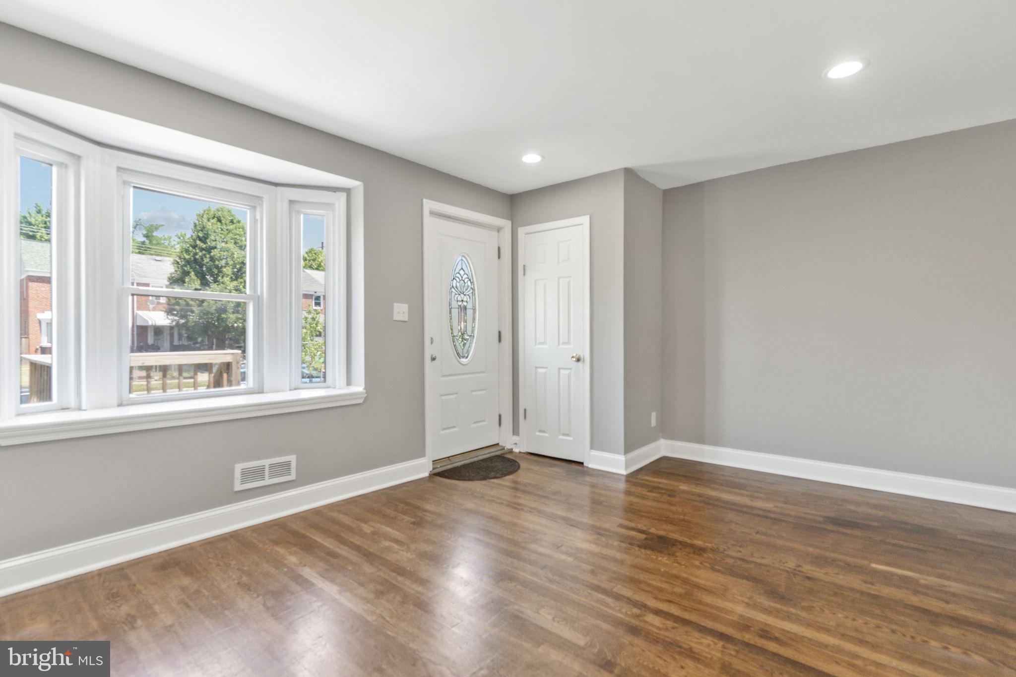 MIDDLESEX - Residential