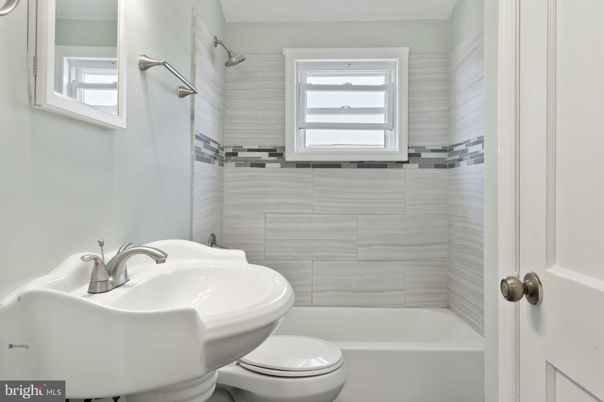 MIDDLESEX - Residential