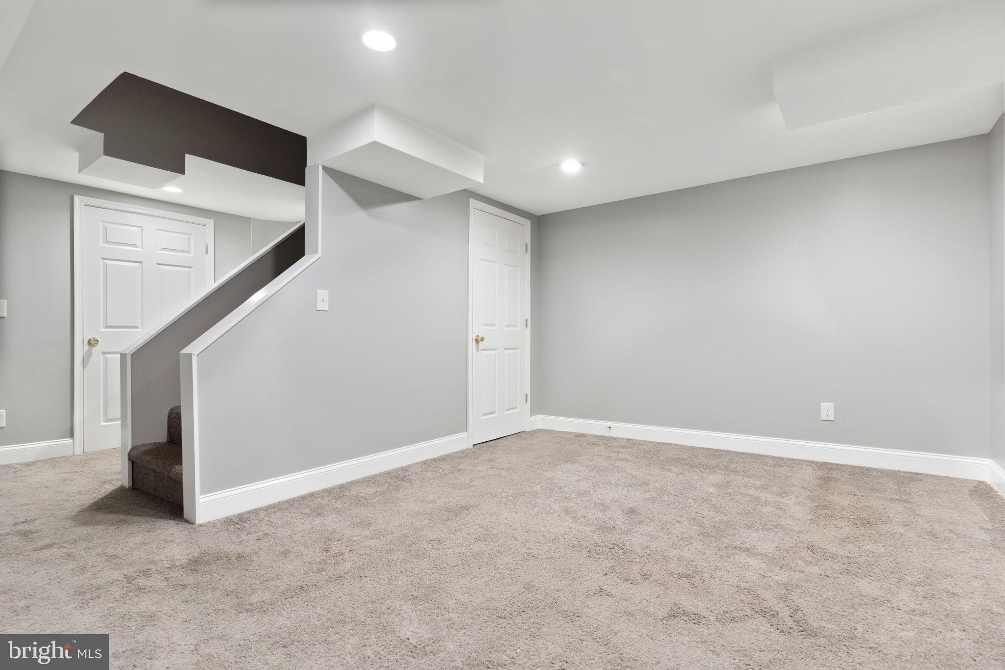 MIDDLESEX - Residential