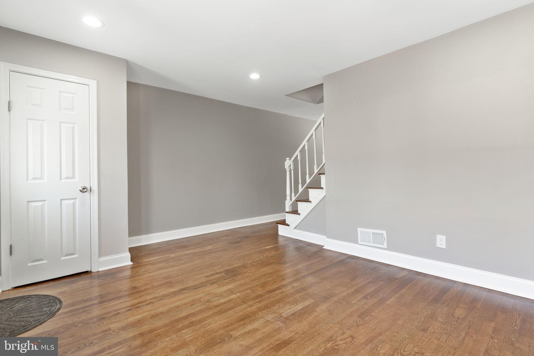 MIDDLESEX - Residential