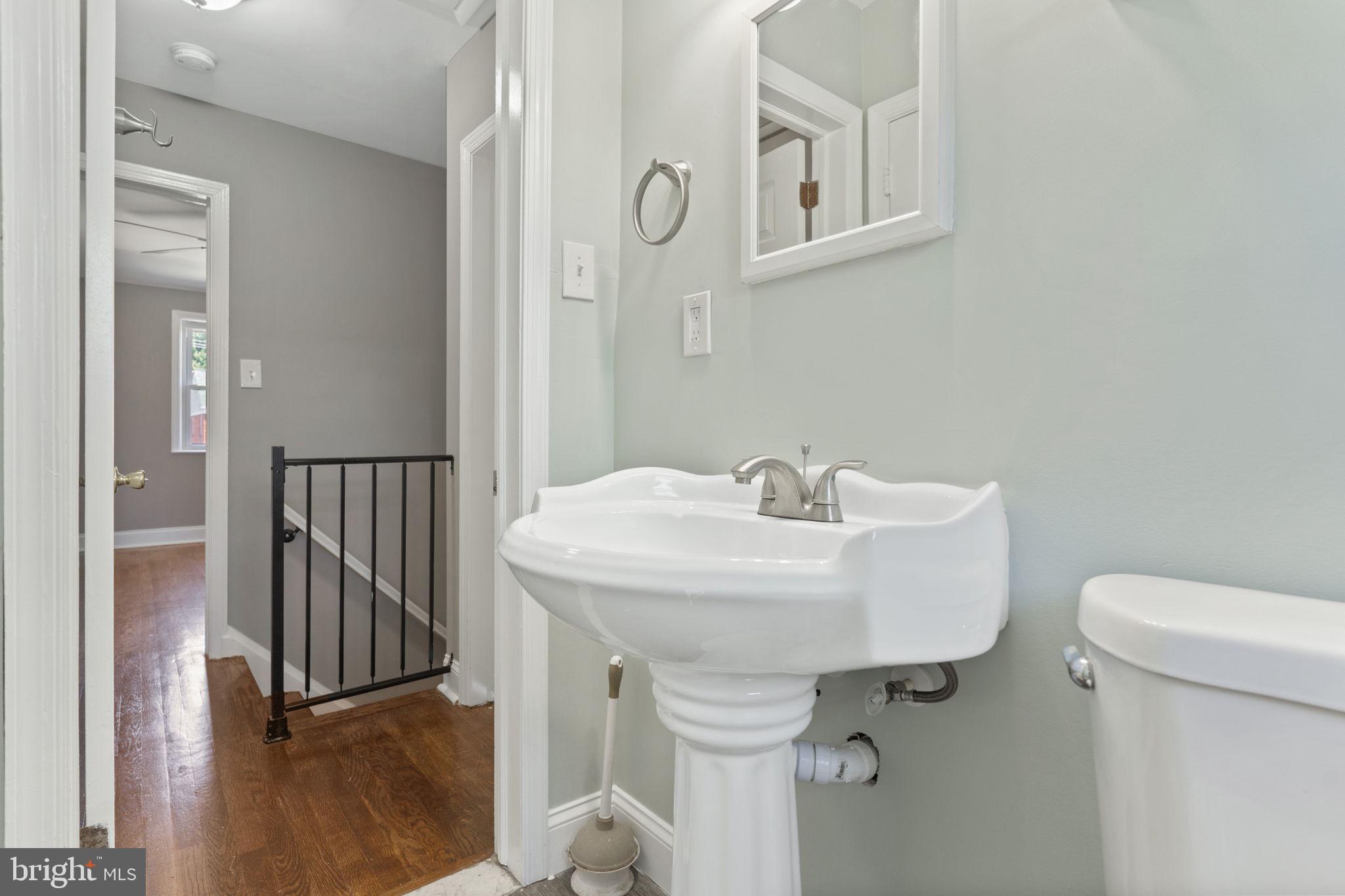 MIDDLESEX - Residential