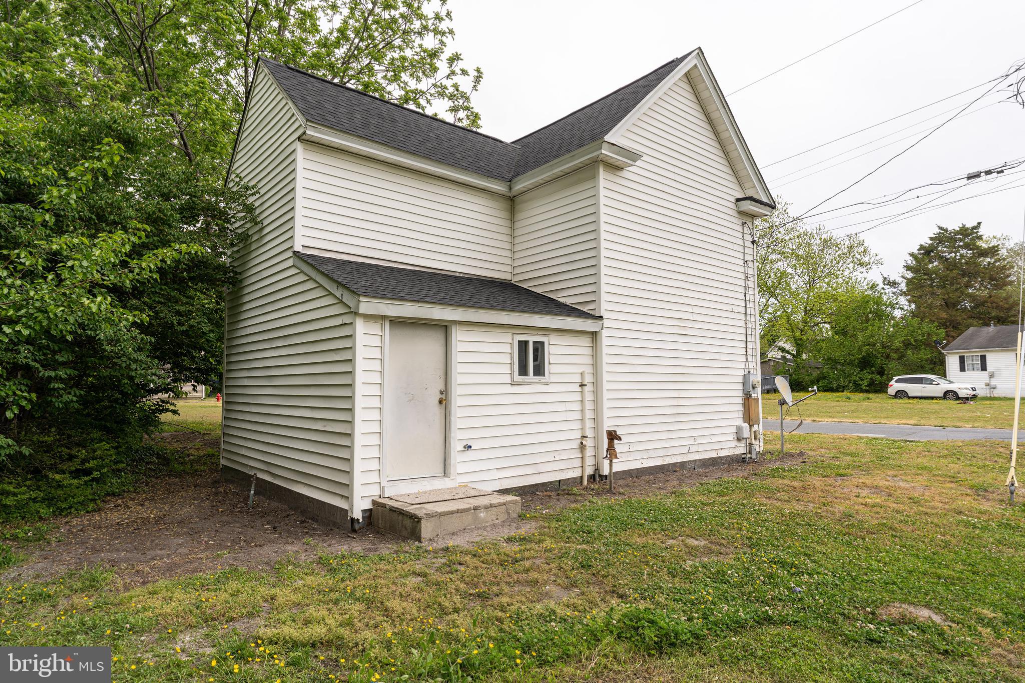 706 5TH STREET