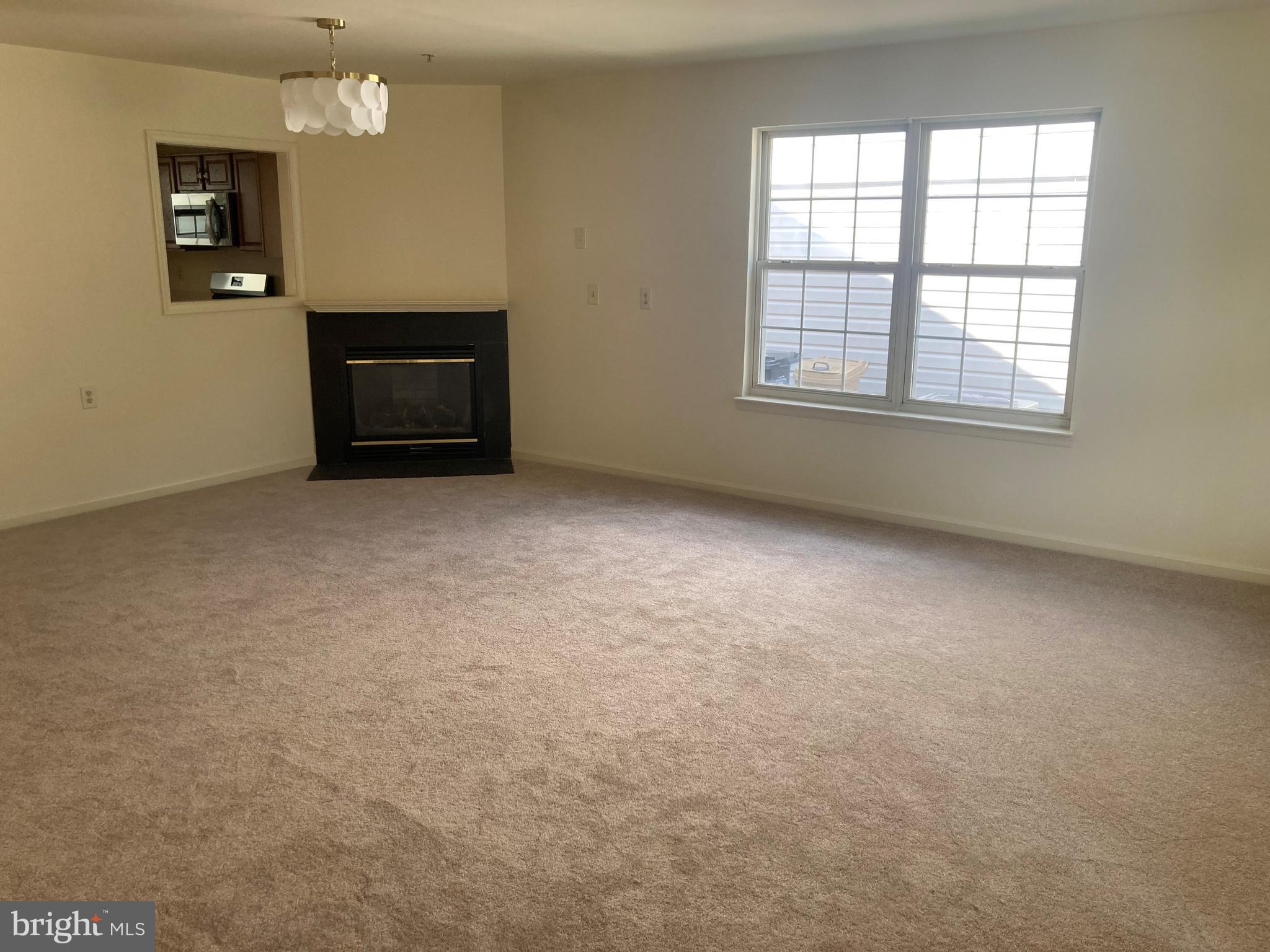 7404 BERRYLEAF DRIVE
