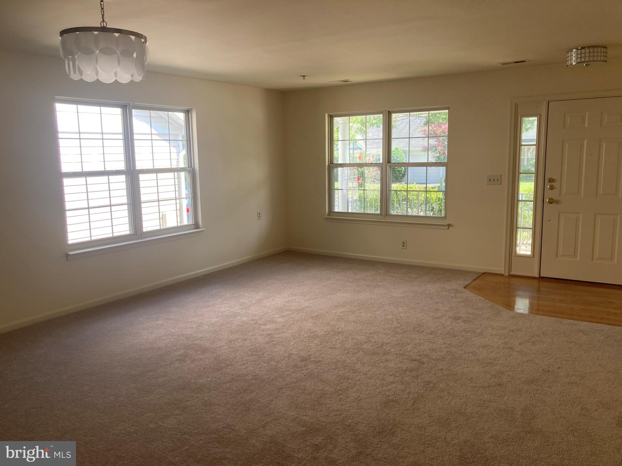 7404 BERRYLEAF DRIVE