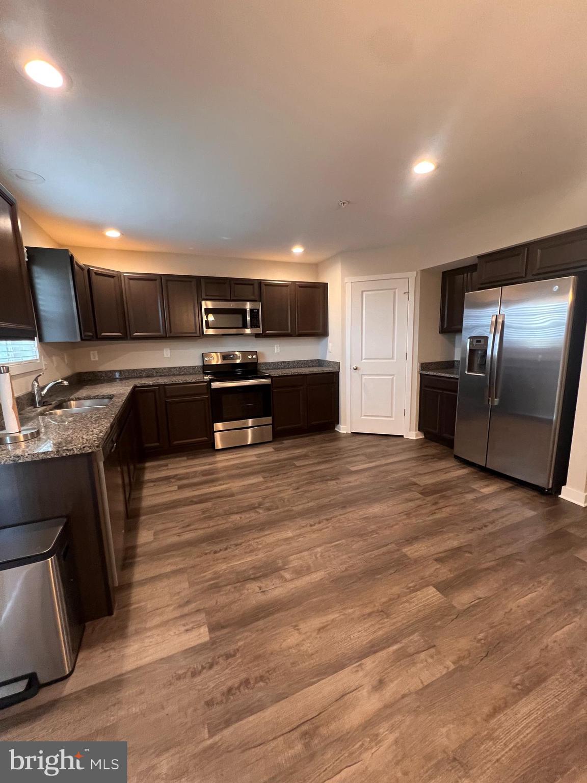 COMMUNITIES OF BURWELL - Residential Lease