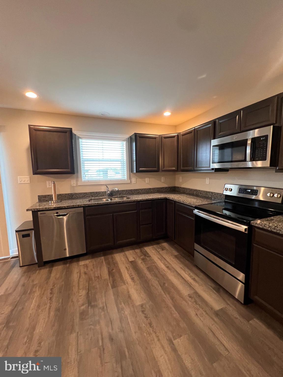 COMMUNITIES OF BURWELL - Residential Lease